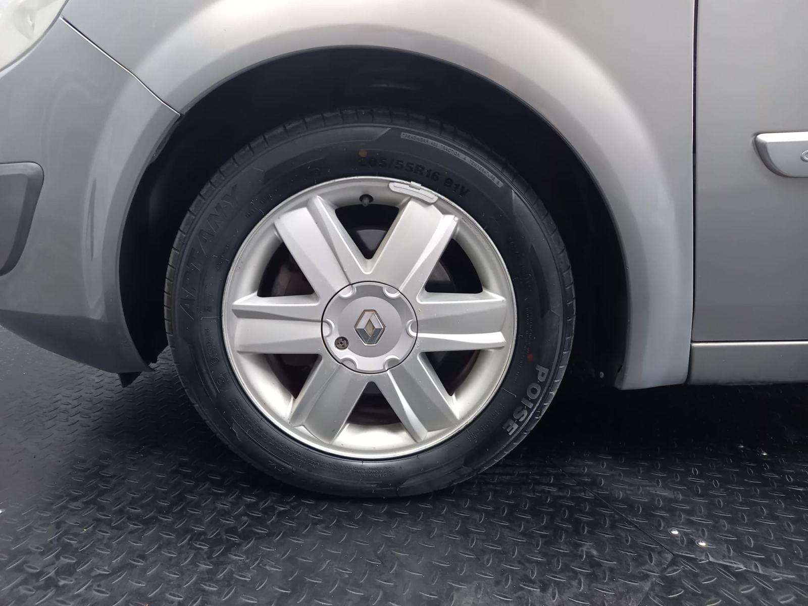 RENAULT SCéNIC 1.5 DCI 13