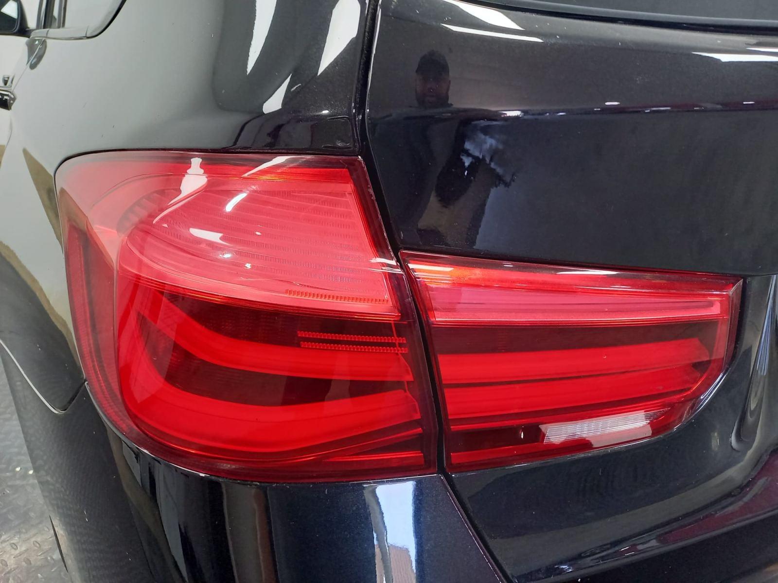 BMW SERIE 3 REEKS TOURING 318D (100 KW) 5D 19