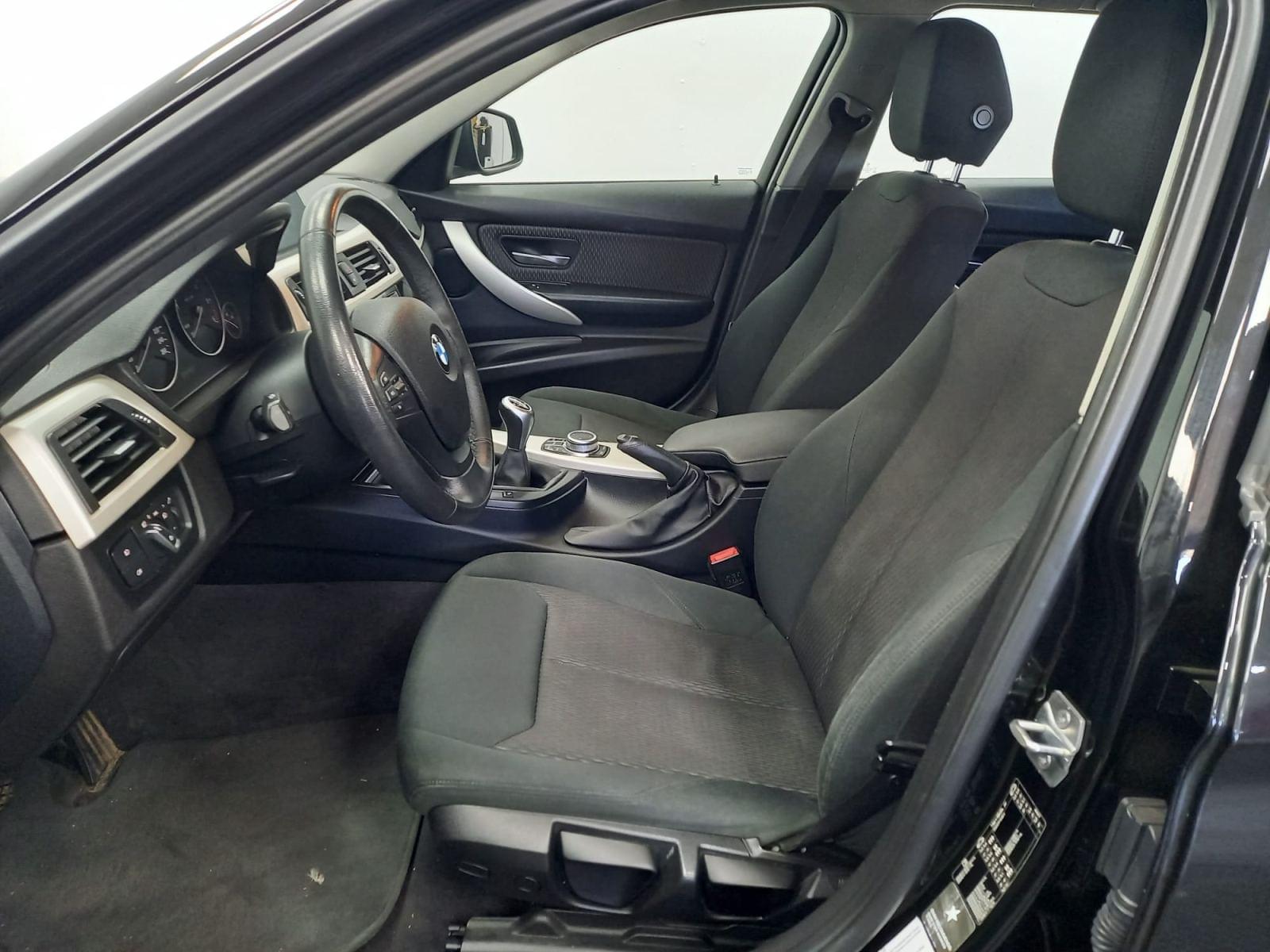 BMW SERIE 3 REEKS TOURING 318D (100 KW) 5D 21