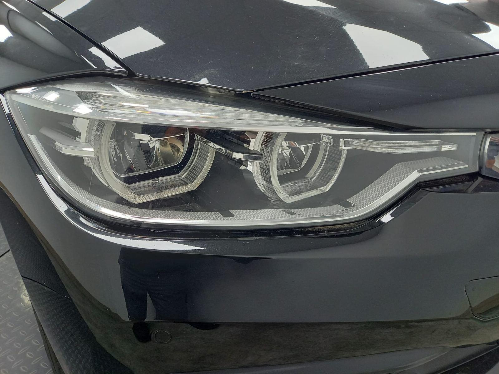 BMW SERIE 3 REEKS TOURING 318D (100 KW) 5D 24