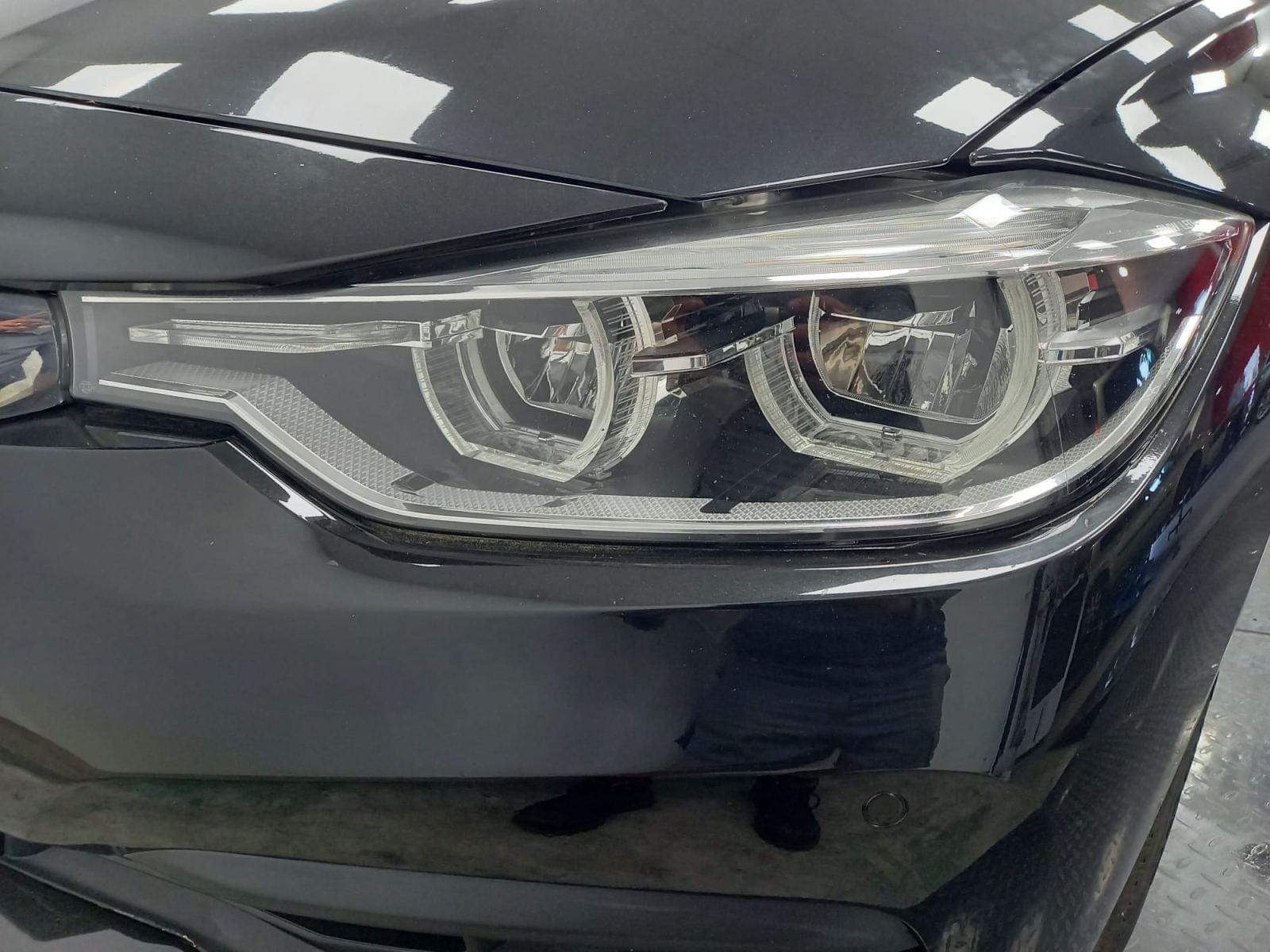 BMW SERIE 3 REEKS TOURING 318D (100 KW) 5D 30