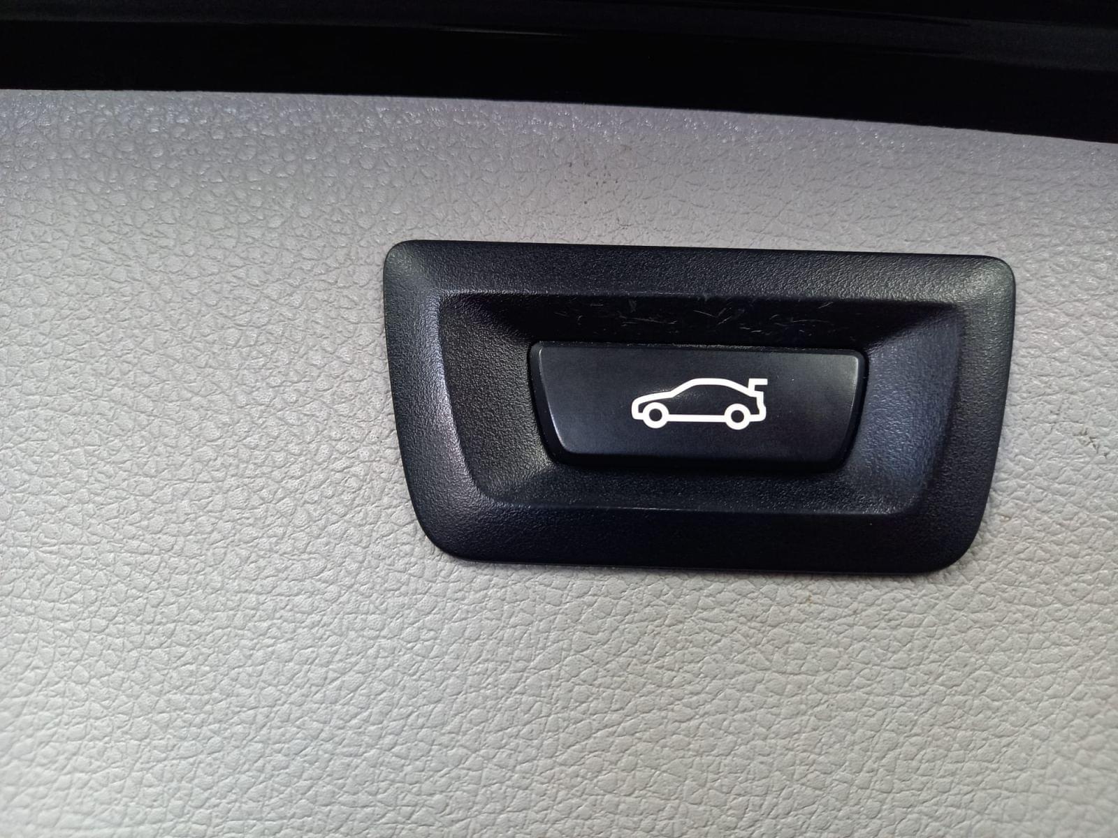 BMW SERIE 3 REEKS TOURING 318D (100 KW) 5D 33