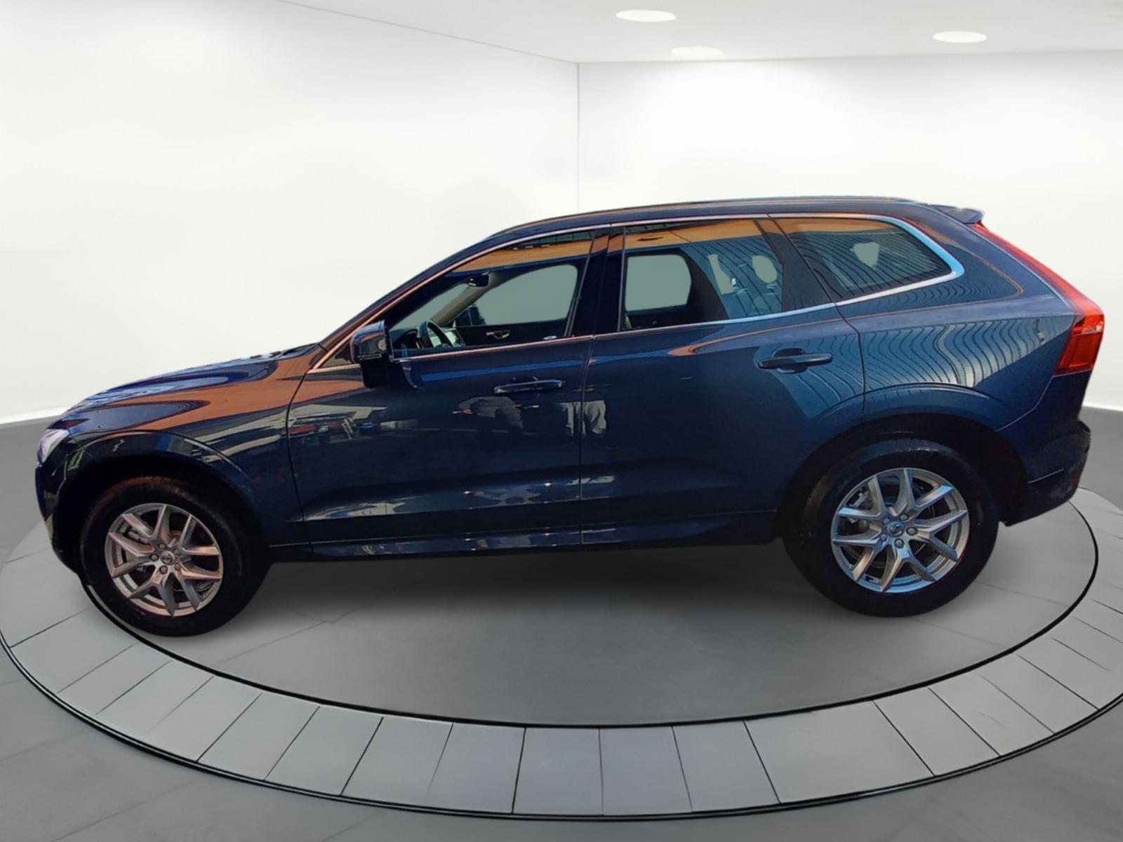 VOLVO XC60 2.0 D3 MOMENTUM ADBLUE (EU6D-T) 2 