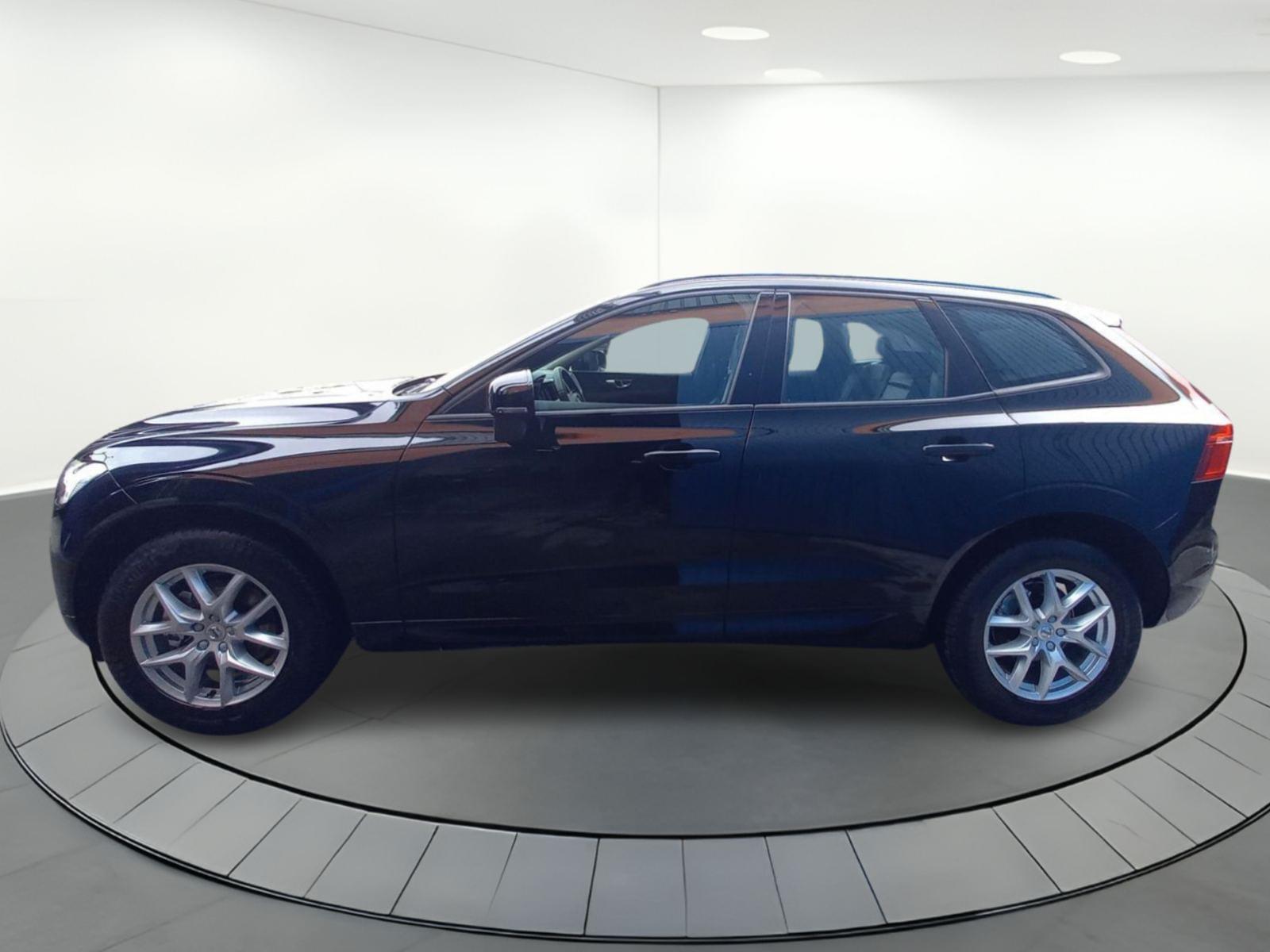 VOLVO XC60 MOMENTUM AWD 2.0 D4 190 CV AT8 E6DT 2 