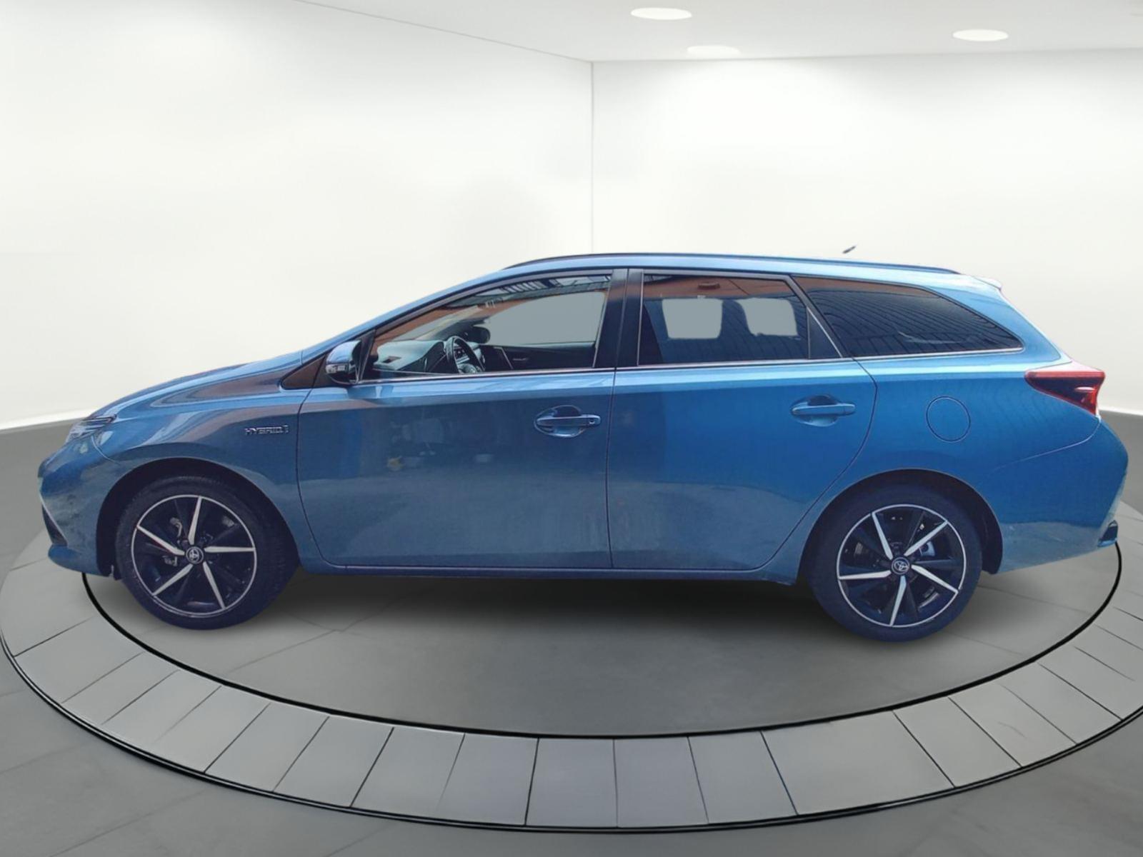 TOYOTA AURIS 1.8 140H FEEL! EDITION TOURING SPO 3 