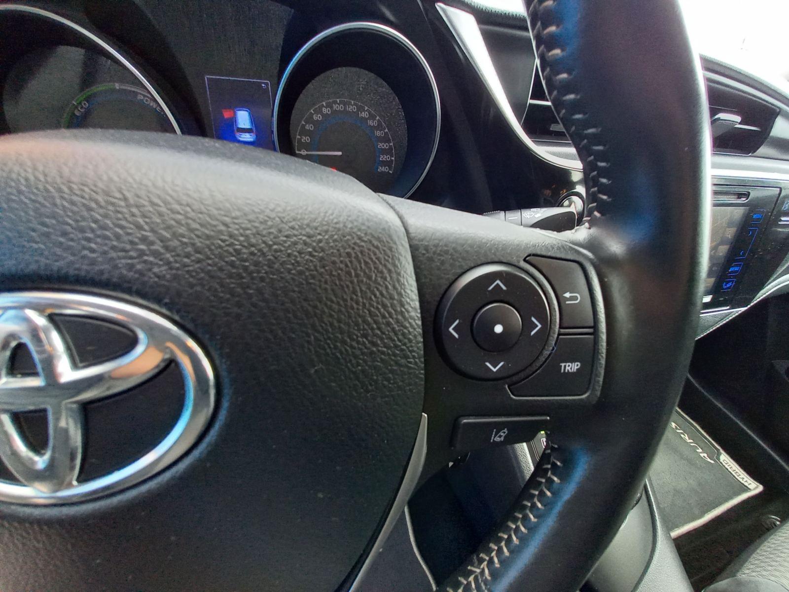 TOYOTA AURIS 1.8 140H FEEL! EDITION TOURING SPO 13 