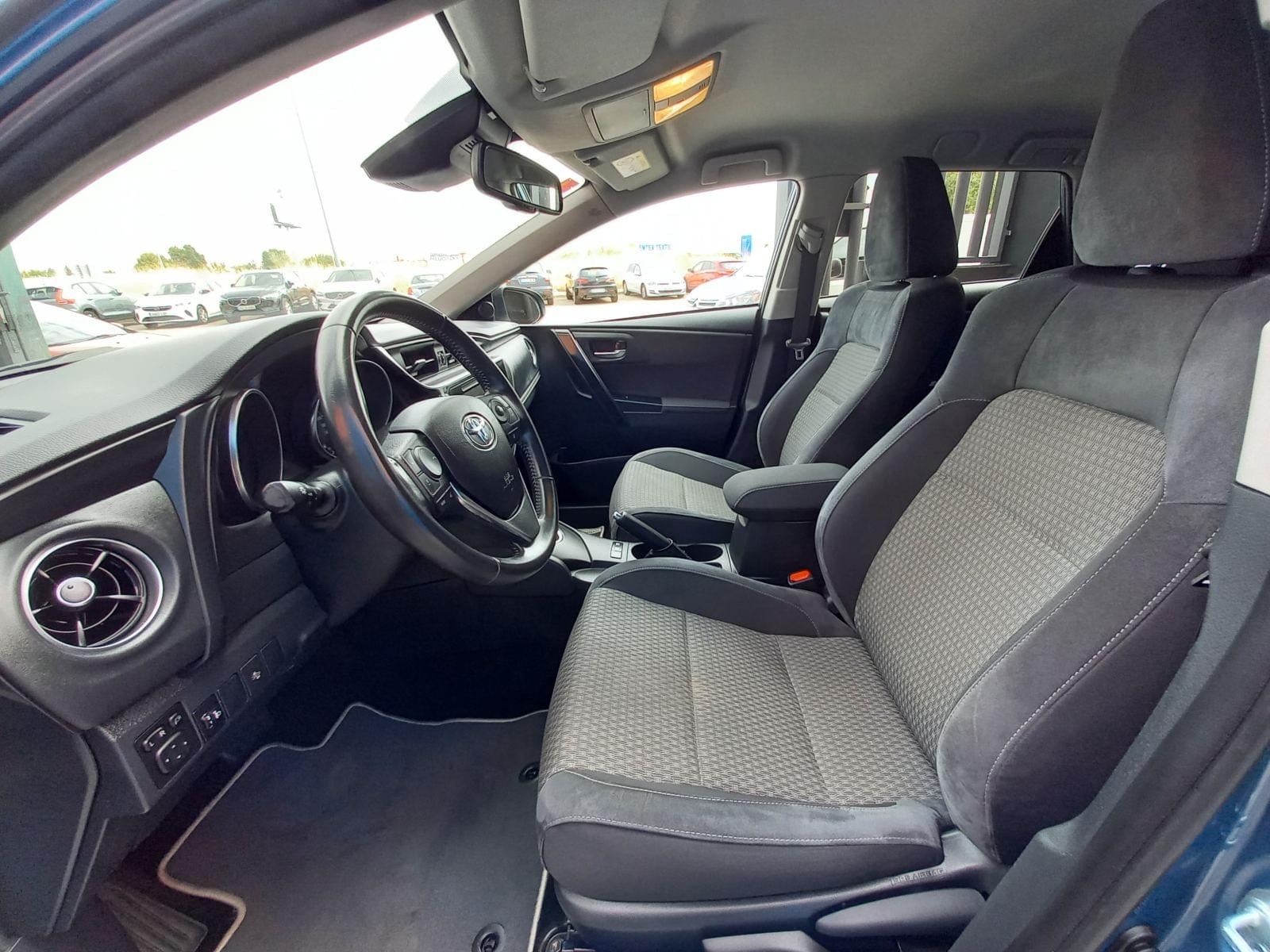 TOYOTA AURIS 1.8 140H FEEL! EDITION TOURING SPO 21 