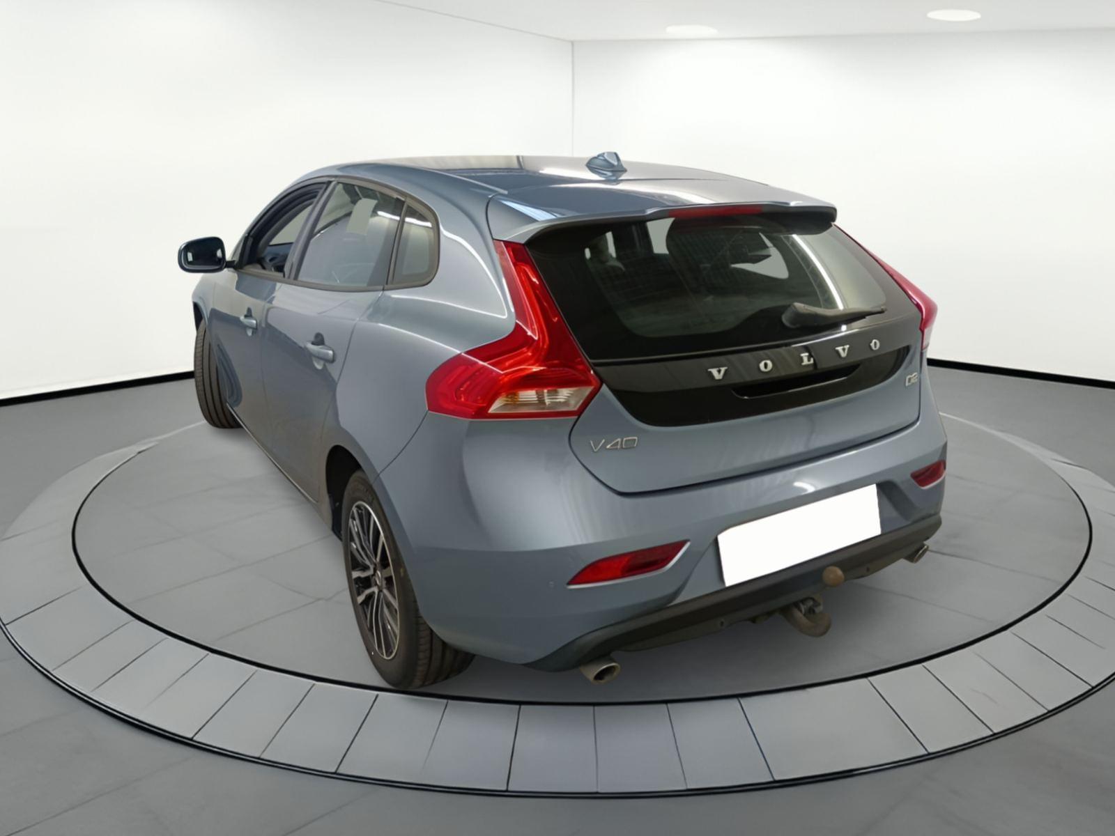 VOLVO V40 D2 BLACK EDITION 5D 5 