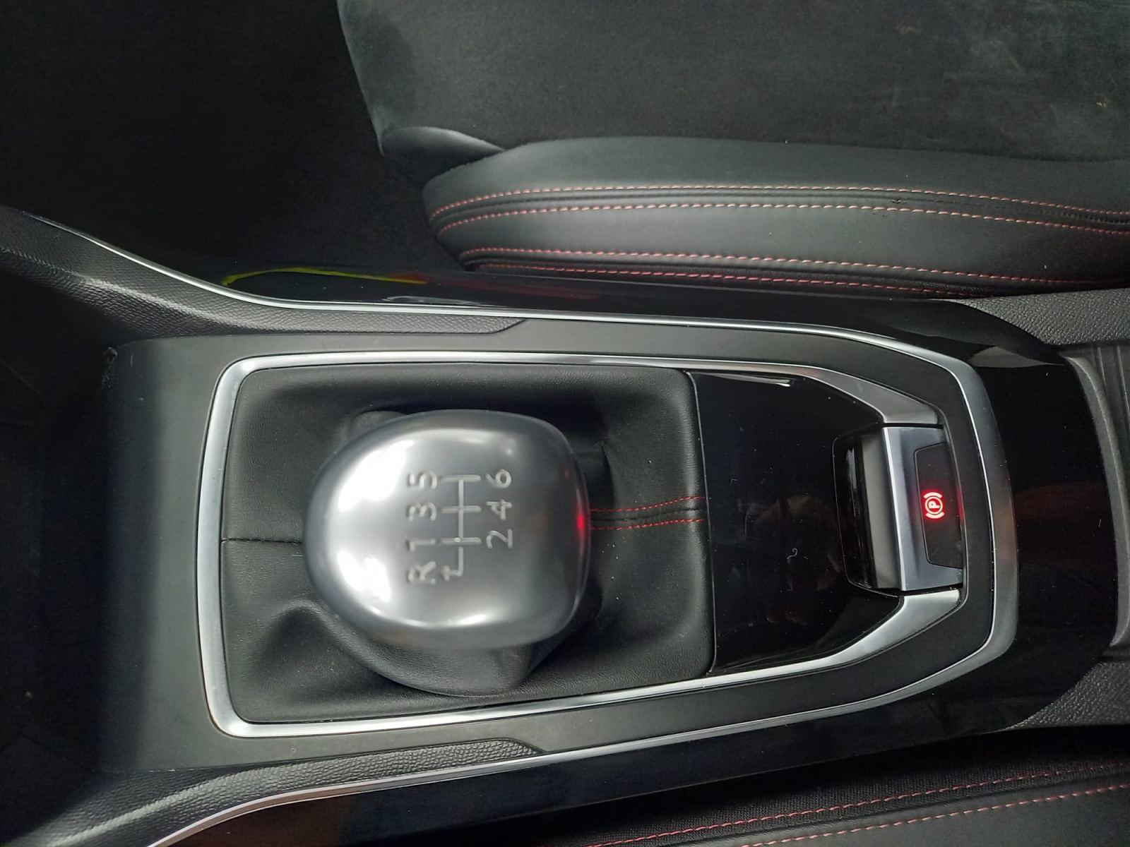 PEUGEOT 308 SW 1.5 BLUE HDI 130 GT LINE (EU6.2) 5D 11