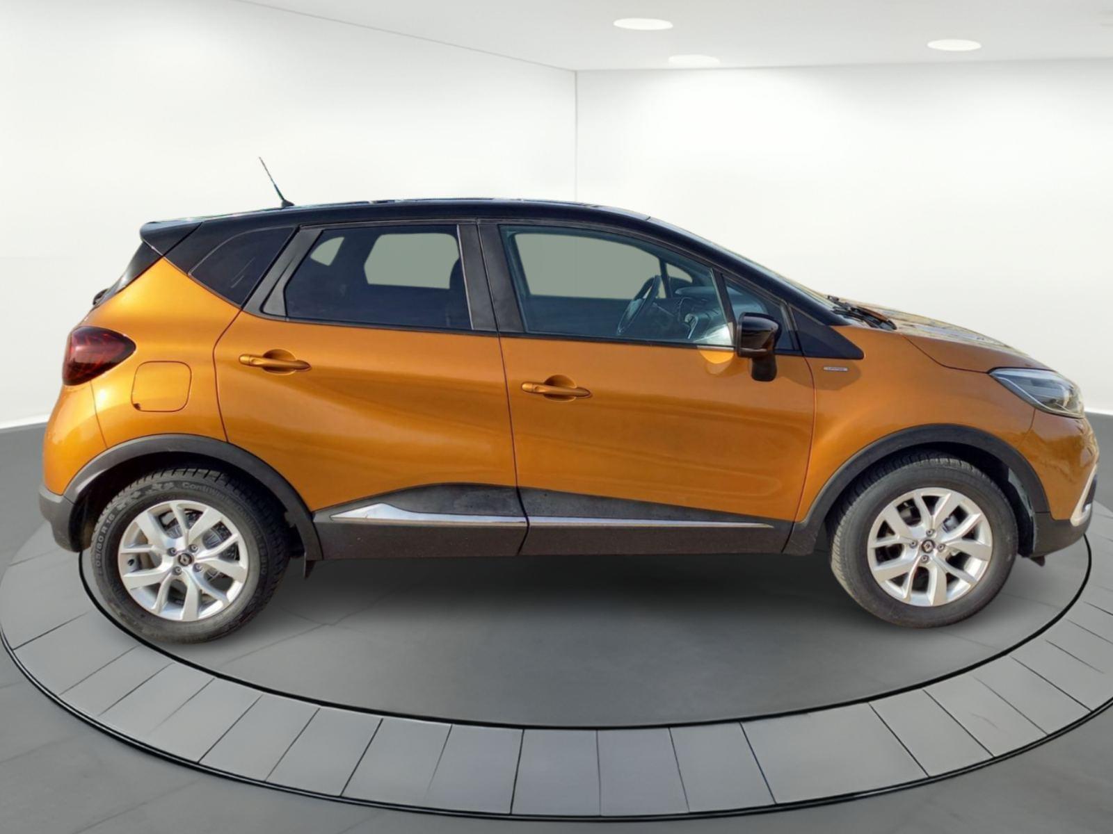 RENAULT CAPTUR 0.9 TCE LIMITED (EU6C) 5 