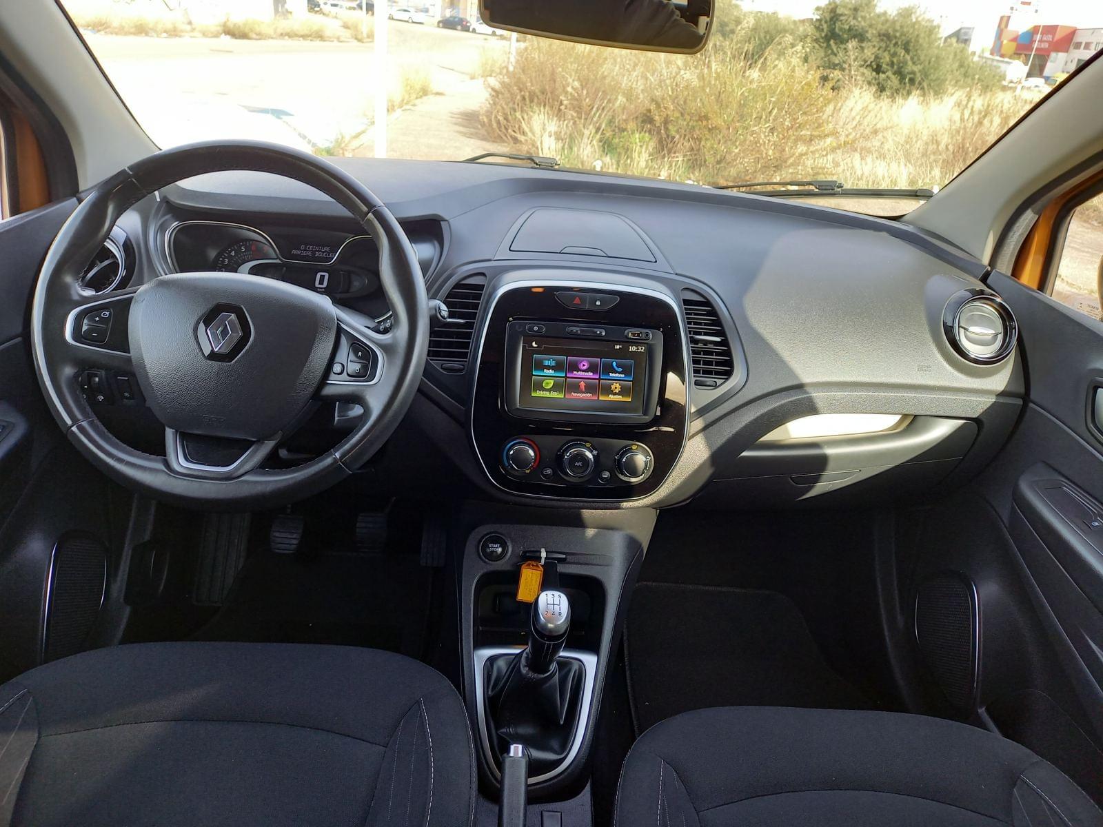 RENAULT CAPTUR 0.9 TCE LIMITED (EU6C) 25 