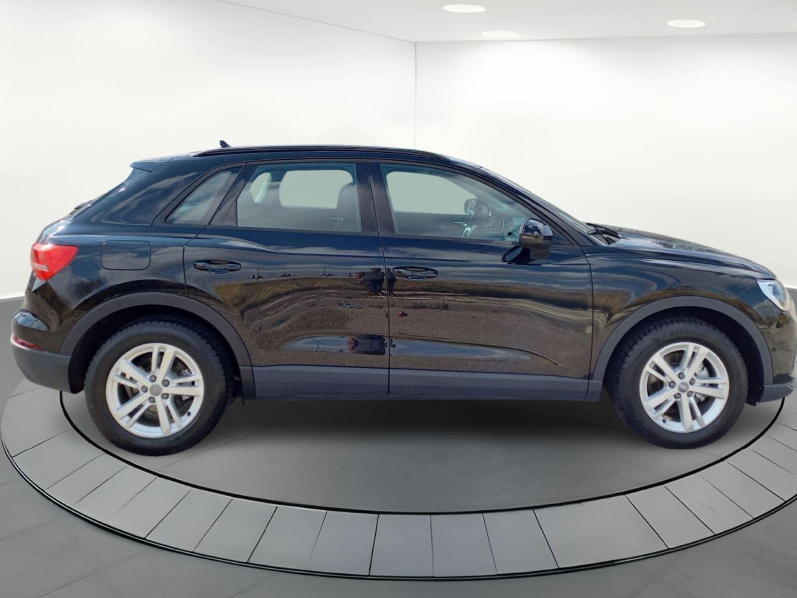 AUDI Q3 35 TDI BUSINESS EDITION S TRON 5 