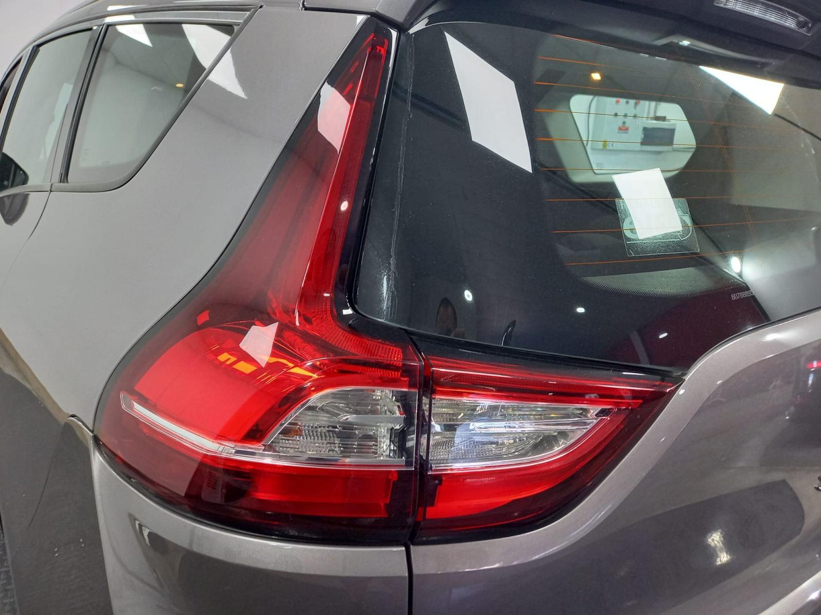 RENAULT GRAND SCéNIC IV BUSINESS 1.5 DCI 110CV 7 PLAZAS 29 