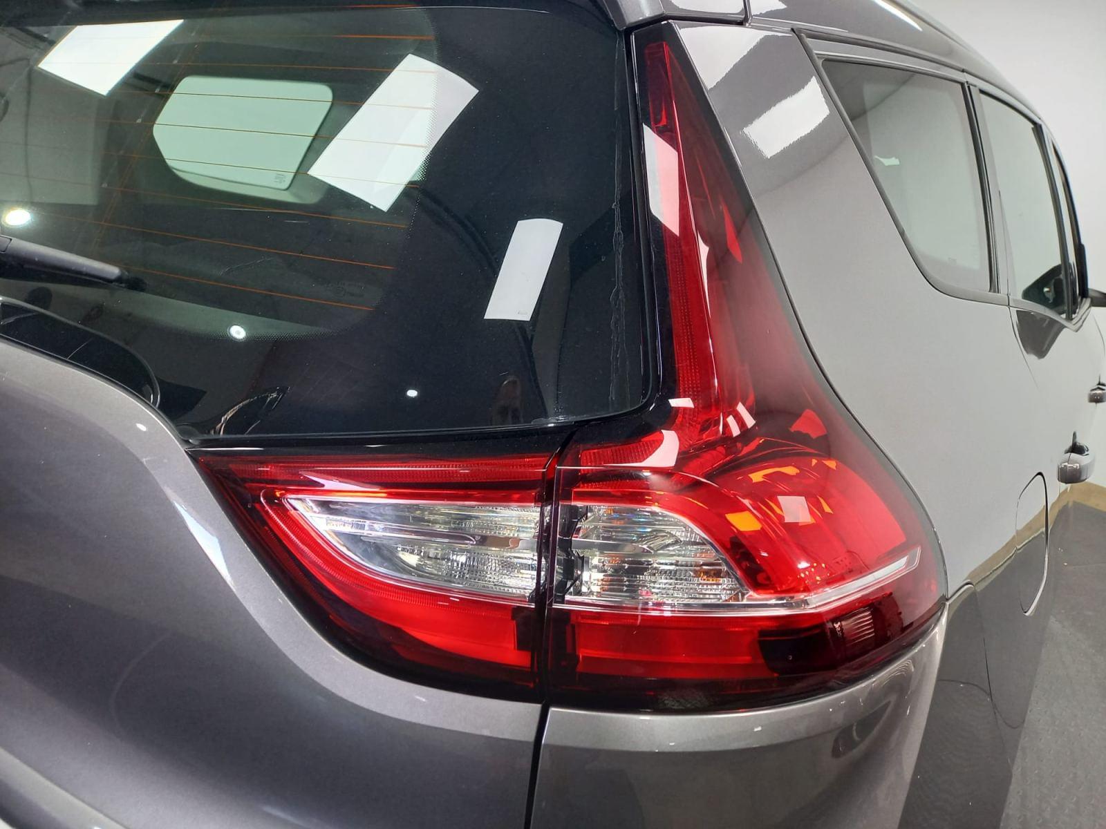 RENAULT GRAND SCéNIC IV BUSINESS 1.5 DCI 110CV 7 PLAZAS 30 