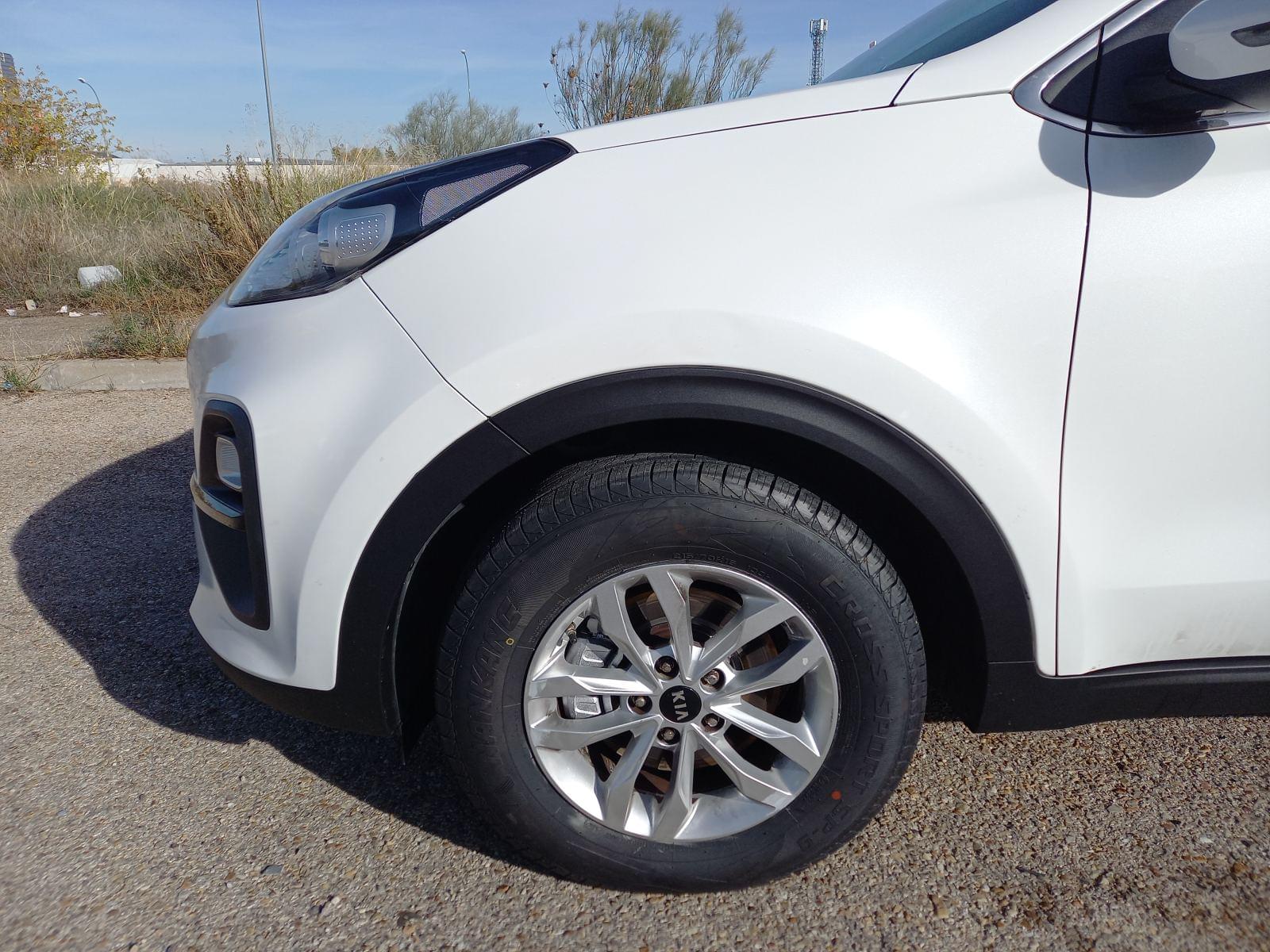 KIA SPORTAGE 1.6 MHEV BUSINESS 85 KW (115CV) 4X2 9 
