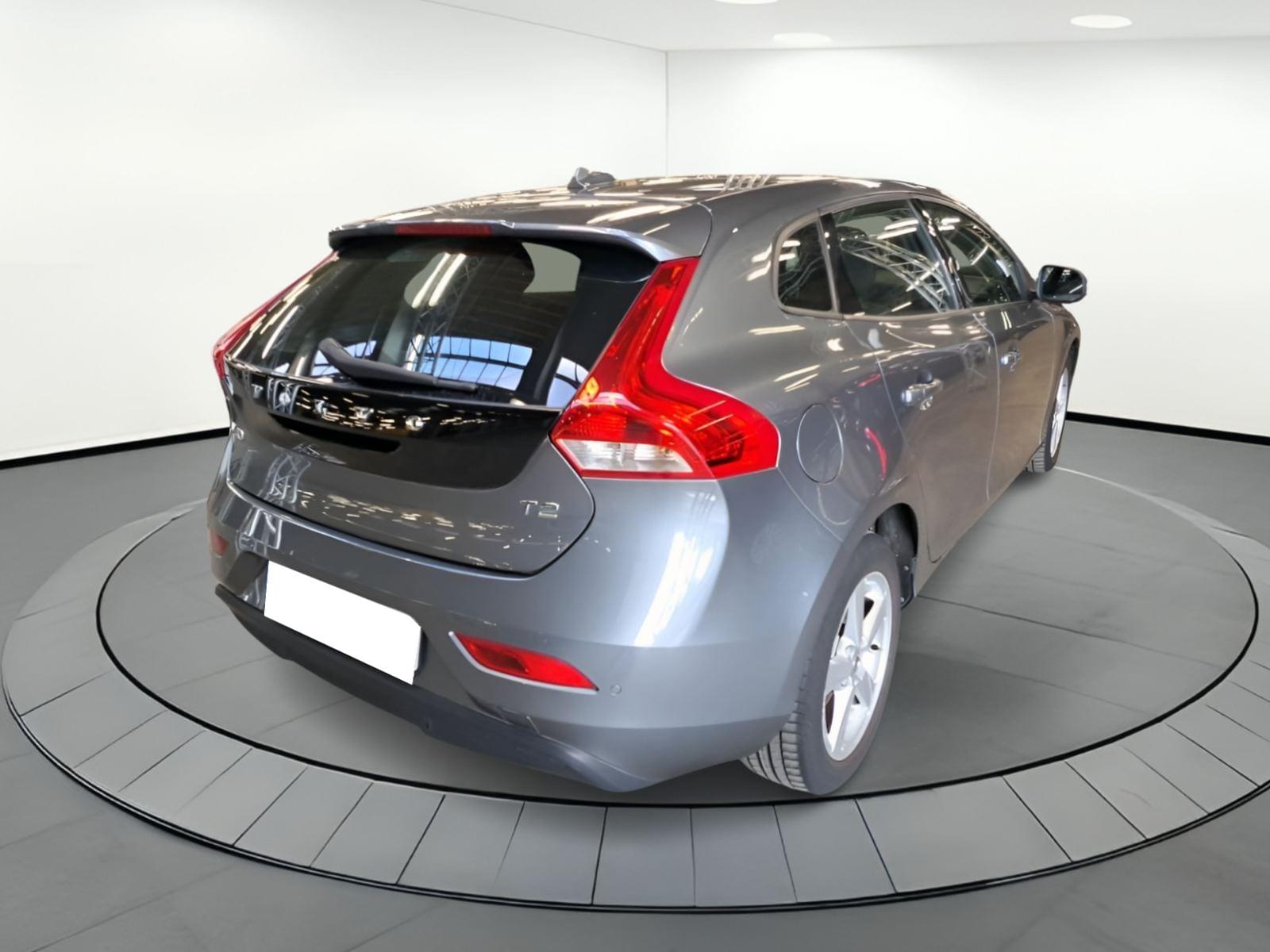 VOLVO V40 1.5 T2 BLACK EDITION GEAR.GPF 1 