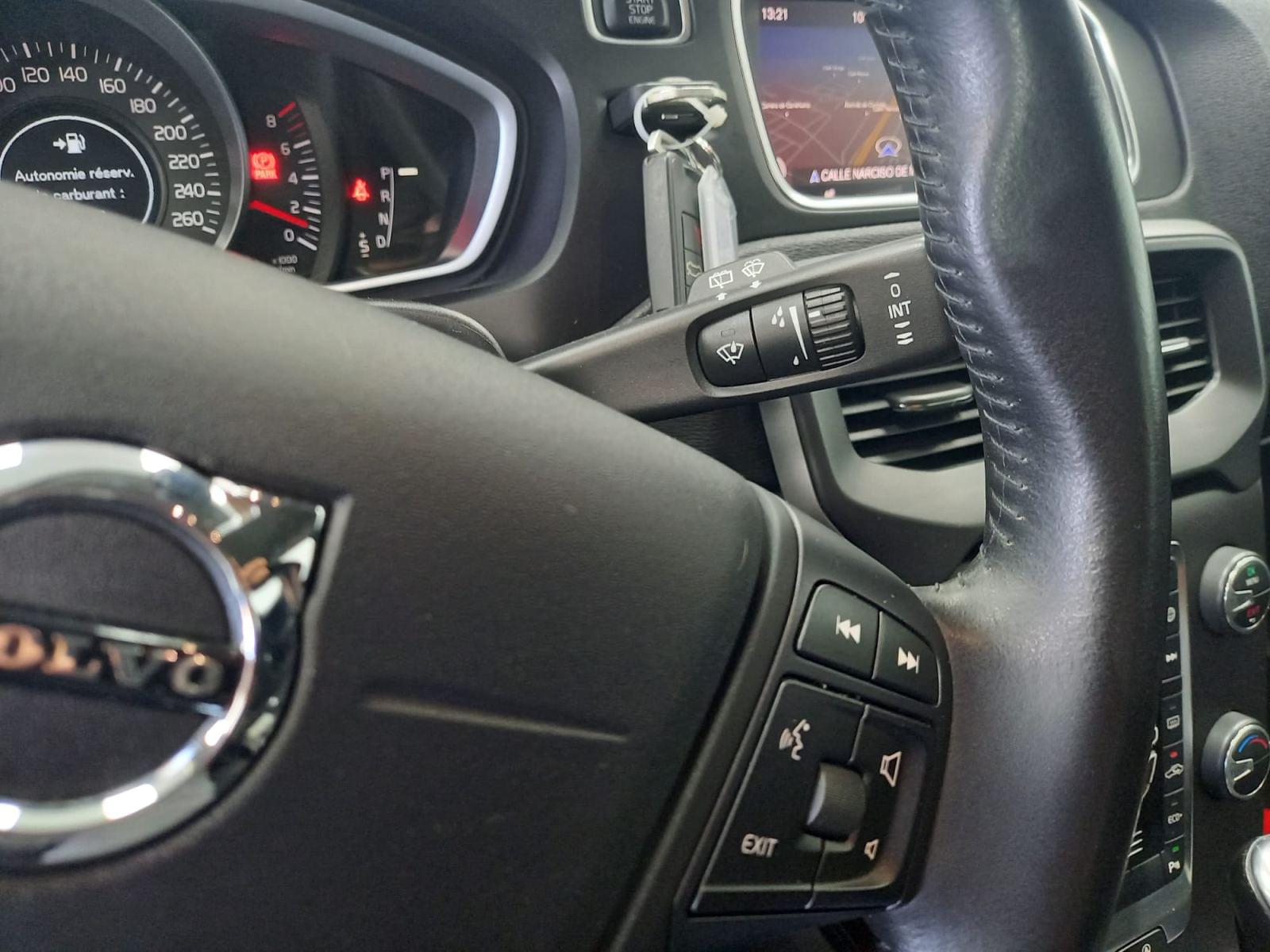 VOLVO V40 1.5 T2 BLACK EDITION GEAR.GPF 17 