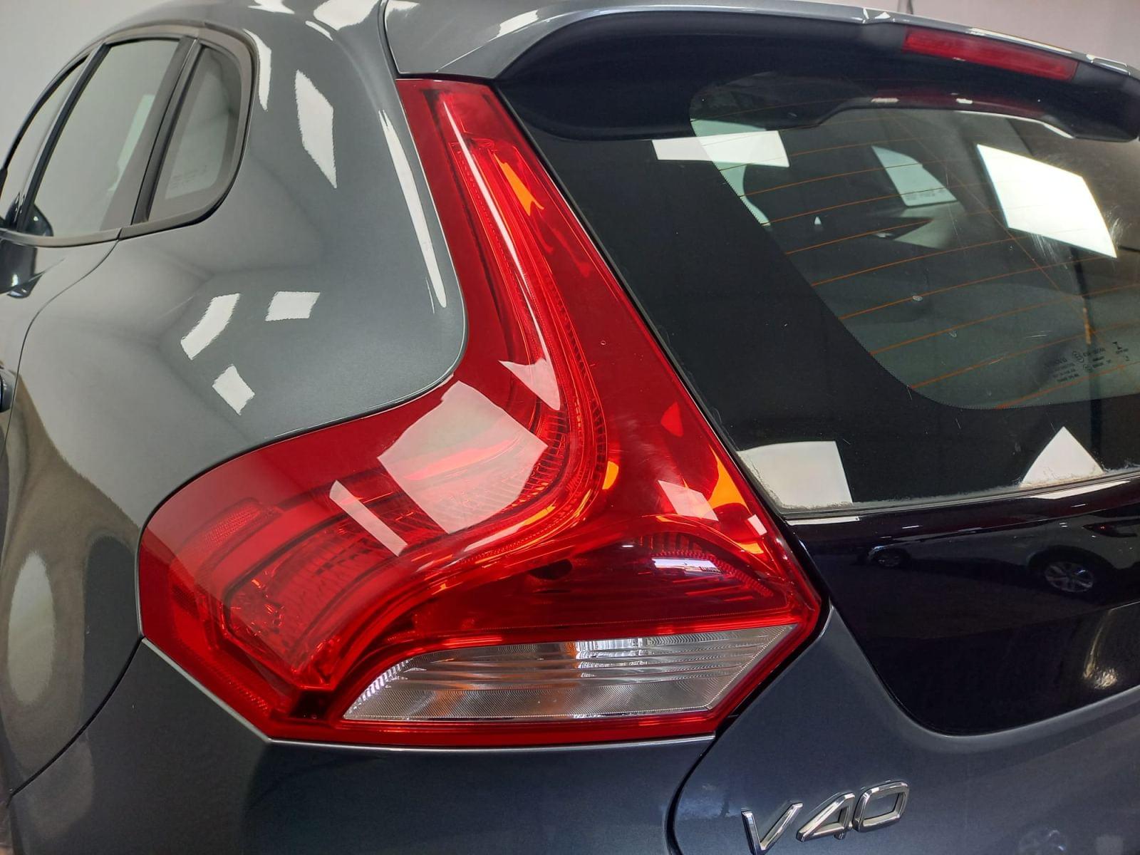 VOLVO V40 1.5 T2 BLACK EDITION GEAR.GPF 21 