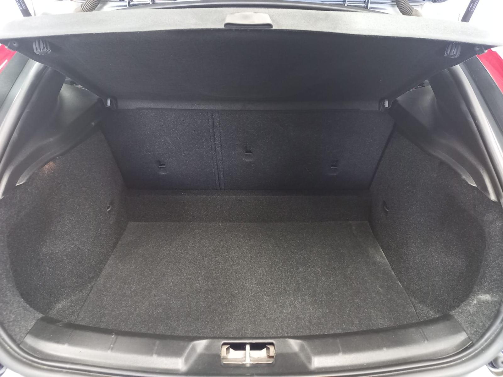 VOLVO V40 1.5 T2 BLACK EDITION GEAR.GPF 33 