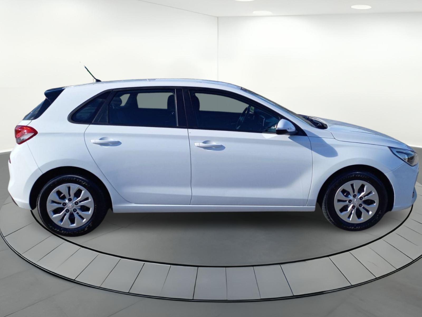 HYUNDAI I30 1.6 Crdi 70kw (95cv) Klass 7 