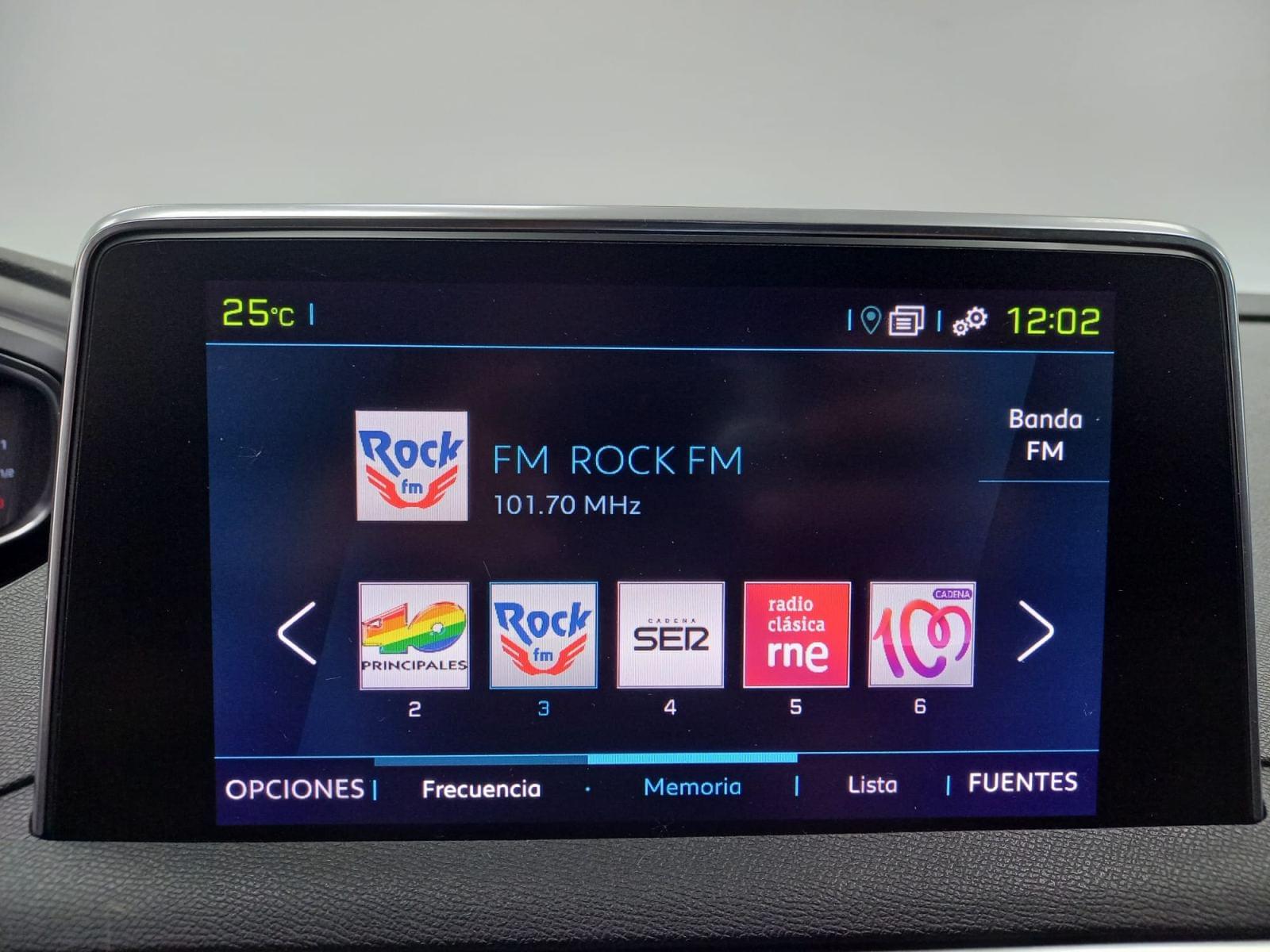 PEUGEOT 3008 HYBRID 225 E-EAT8 GT LINE 29