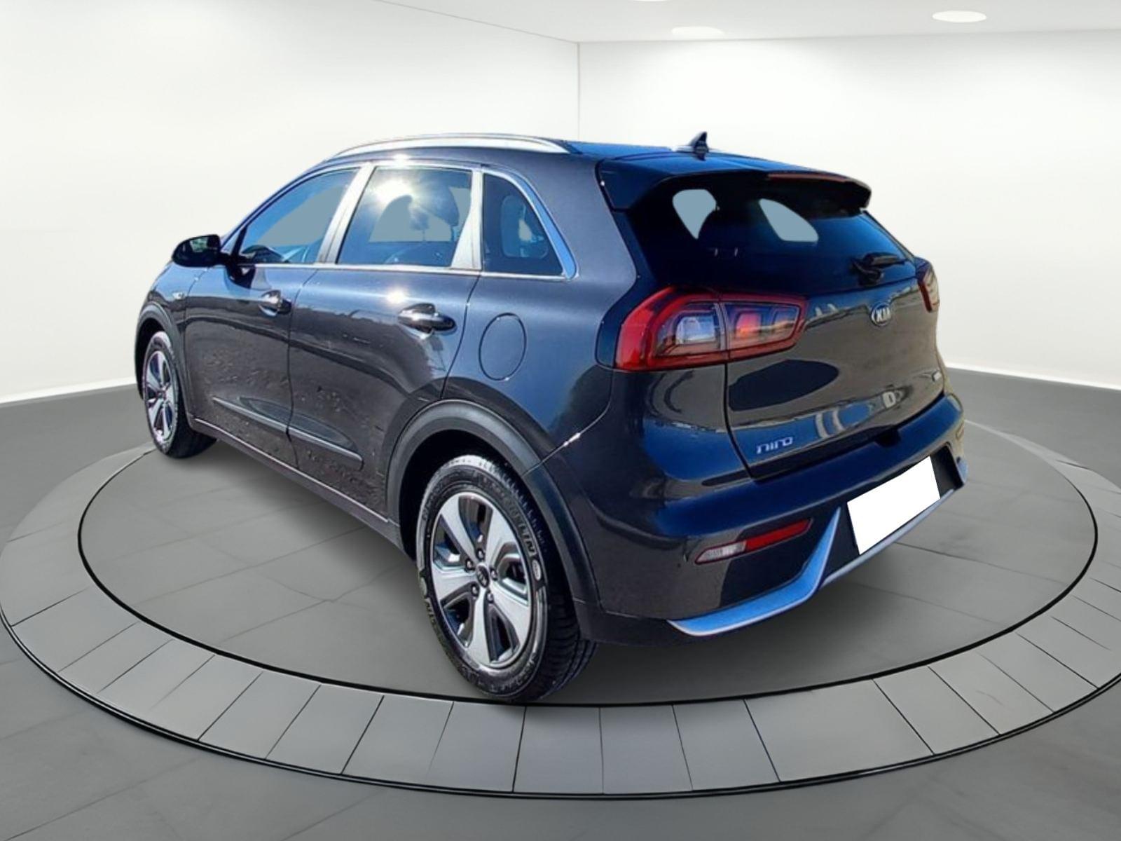 KIA NIRO 1.6 Hev 104kw (141cv) Business 6 