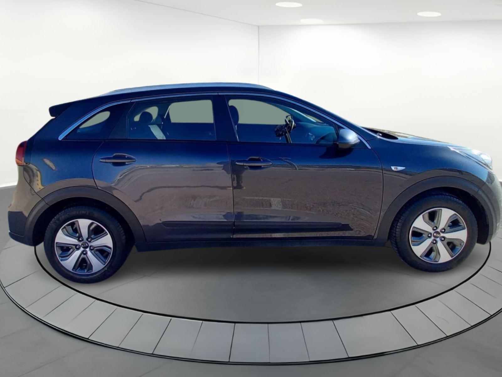 KIA NIRO 1.6 Hev 104kw (141cv) Business 7 