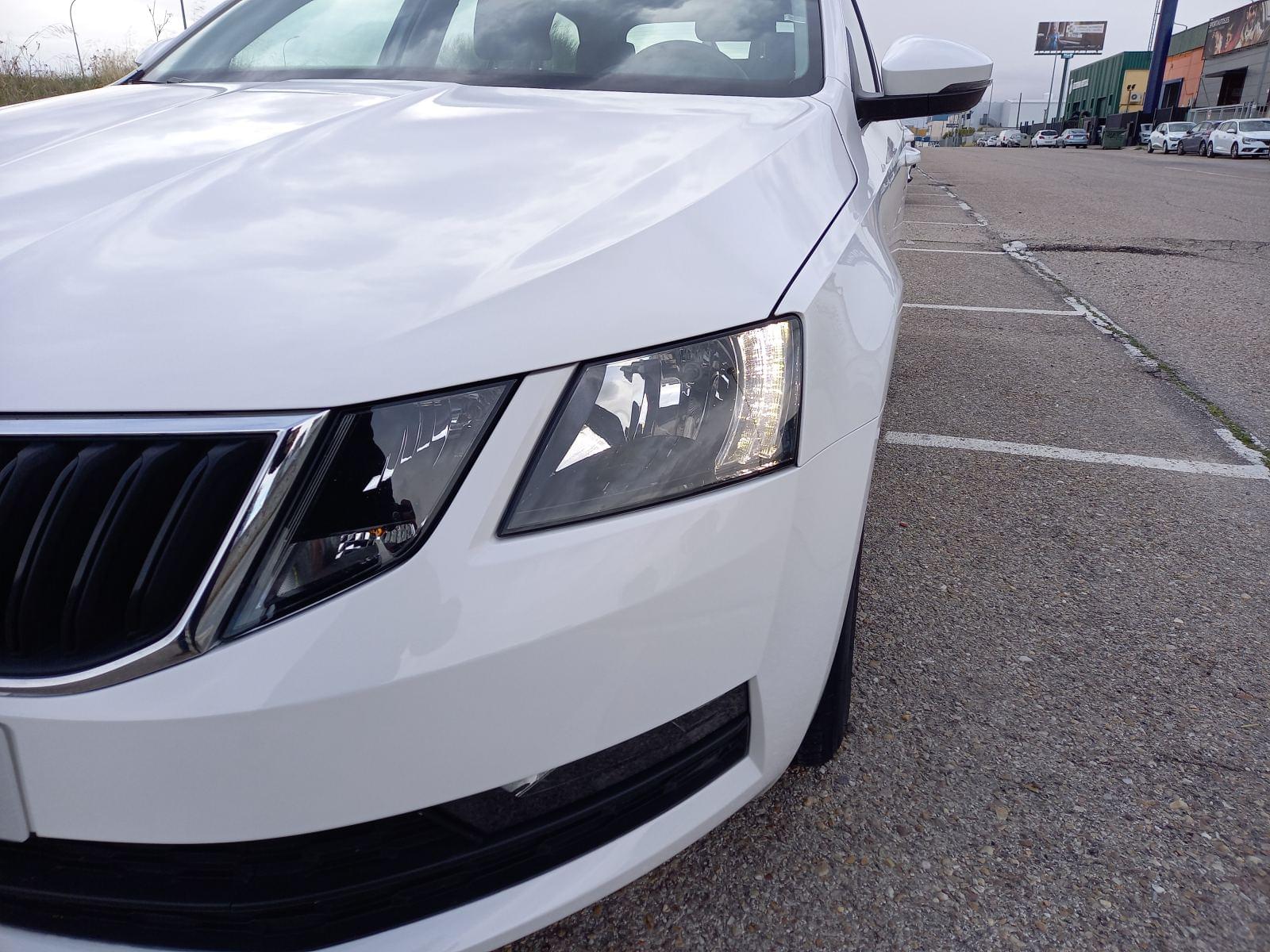 SKODA OCTAVIA Combi 1.6 TDI CR 85KW (115CV) Ambition 8 