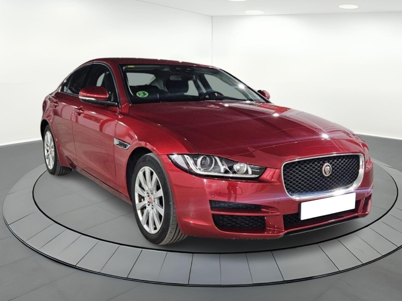 JAGUAR XE 2.0 180CV 3 