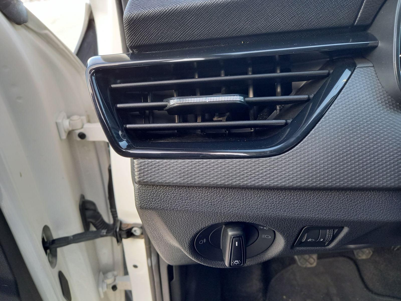 SKODA KAMIQ 1.6 TDI 85KW (115CV) AMBITION 12 