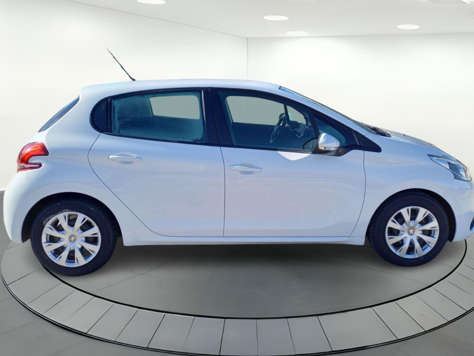 PEUGEOT 208 5P ACTIVE BLUE HDI 55 KW (75CV) 7 