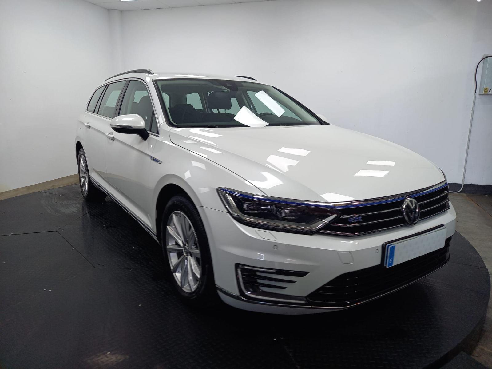 VOLKSWAGEN PASSAT VAR GTE 1.4 TSI BUSINESS PLUG-IN HYBRID 2