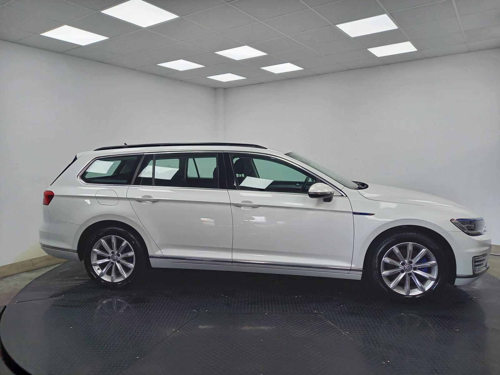 VOLKSWAGEN PASSAT VAR GTE 1.4 TSI BUSINESS PLUG-IN HYBRID 7