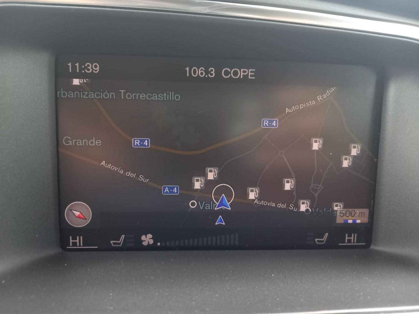 VOLVO V40 2.0 D2 MOMENTUM GEARTRONIC AUT 12 