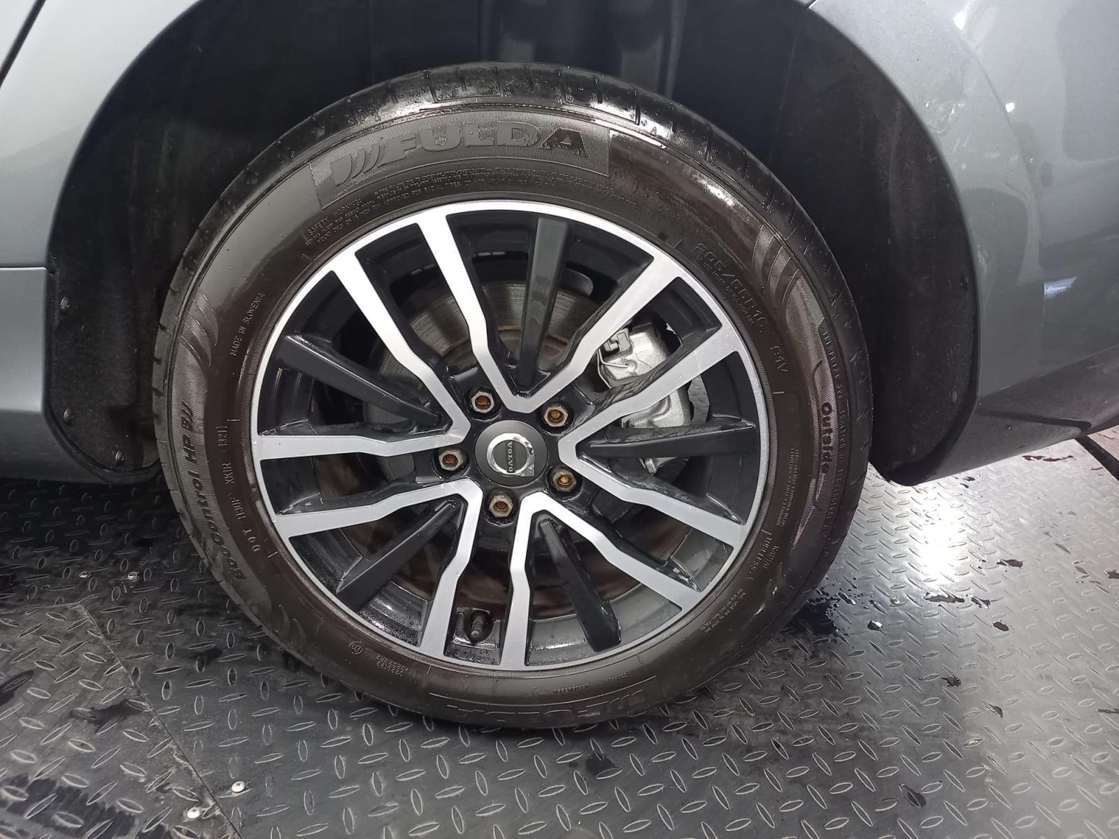 VOLVO V40 2.0 D2 MOMENTUM GEARTRONIC AUT 20 