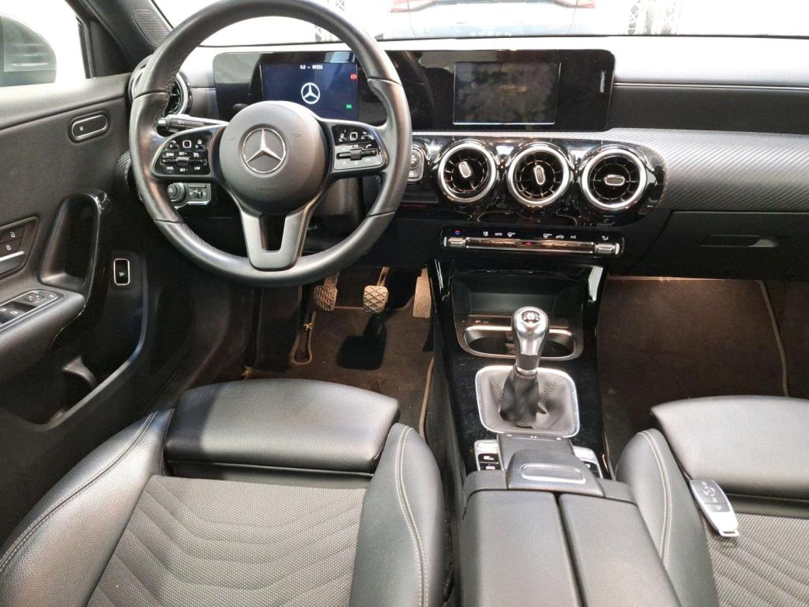 MERCEDES CLASE A SEDAN A180 3 