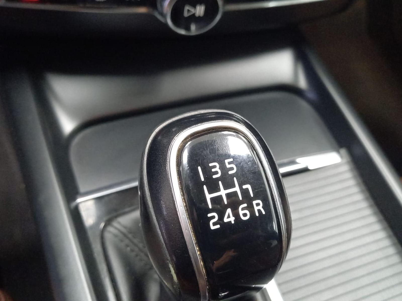VOLVO XC60 2.0 D3 MOMENTUM PRO ADBLUE 7 