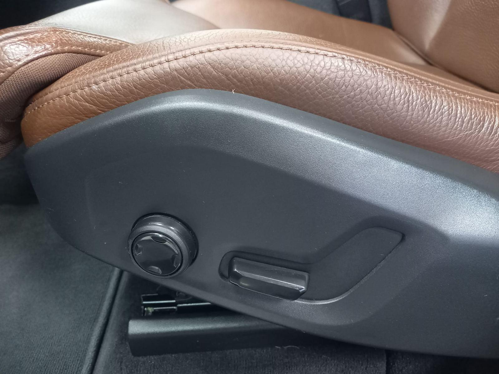 VOLVO XC60 2.0 D3 MOMENTUM PRO ADBLUE 19 