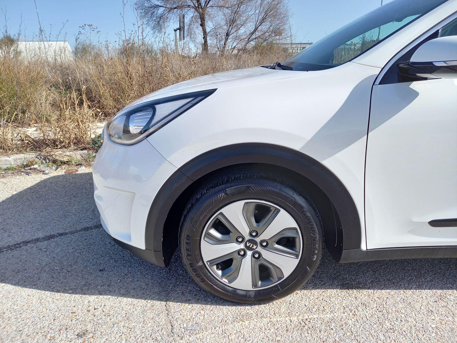 KIA NIRO 1.6 Gdi Hibrido 104kw (141cv)Drive hev 9 