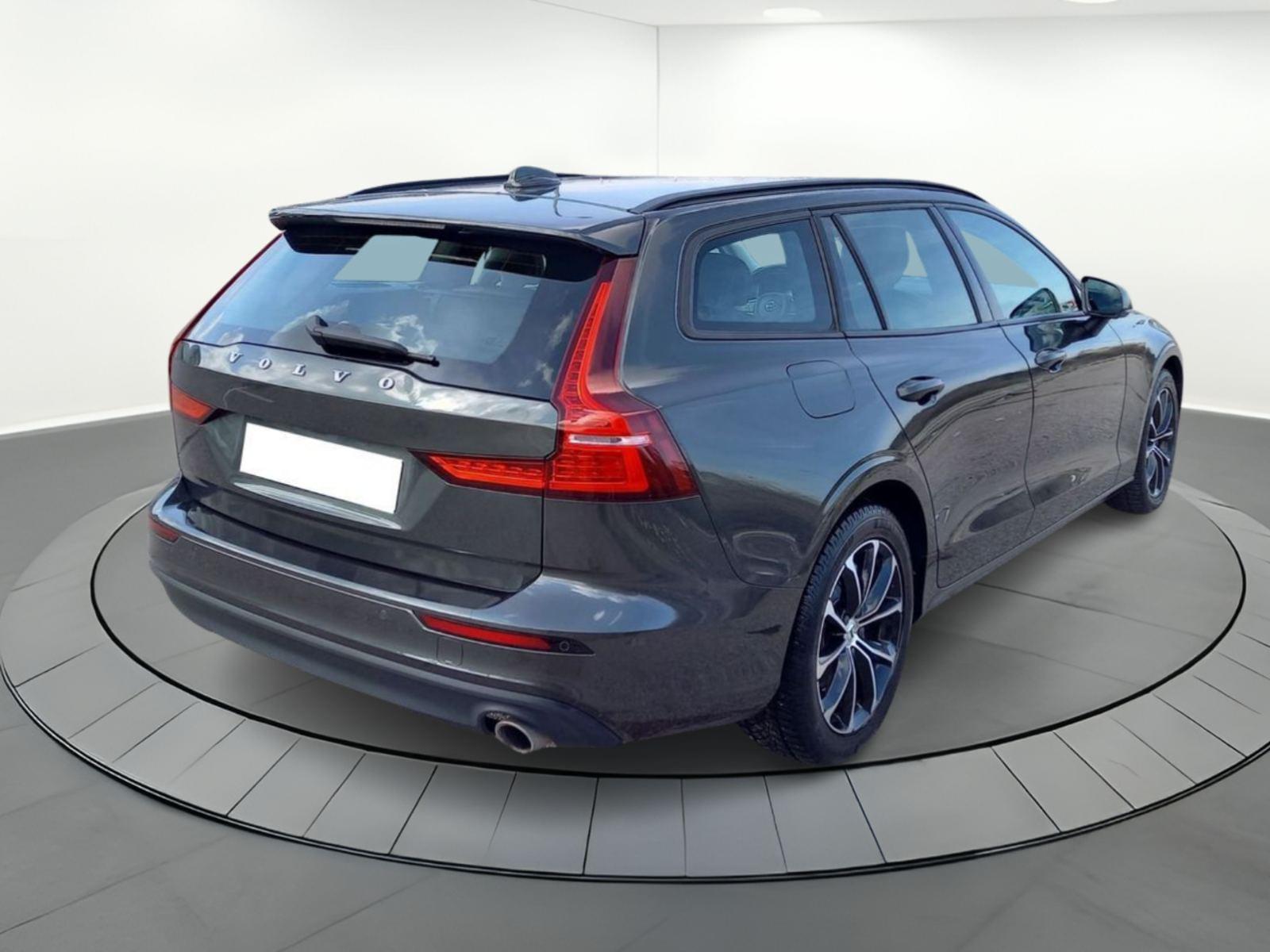 VOLVO V60 2.0 D3 MOMENTUM (EU6D-TEMP) 4 