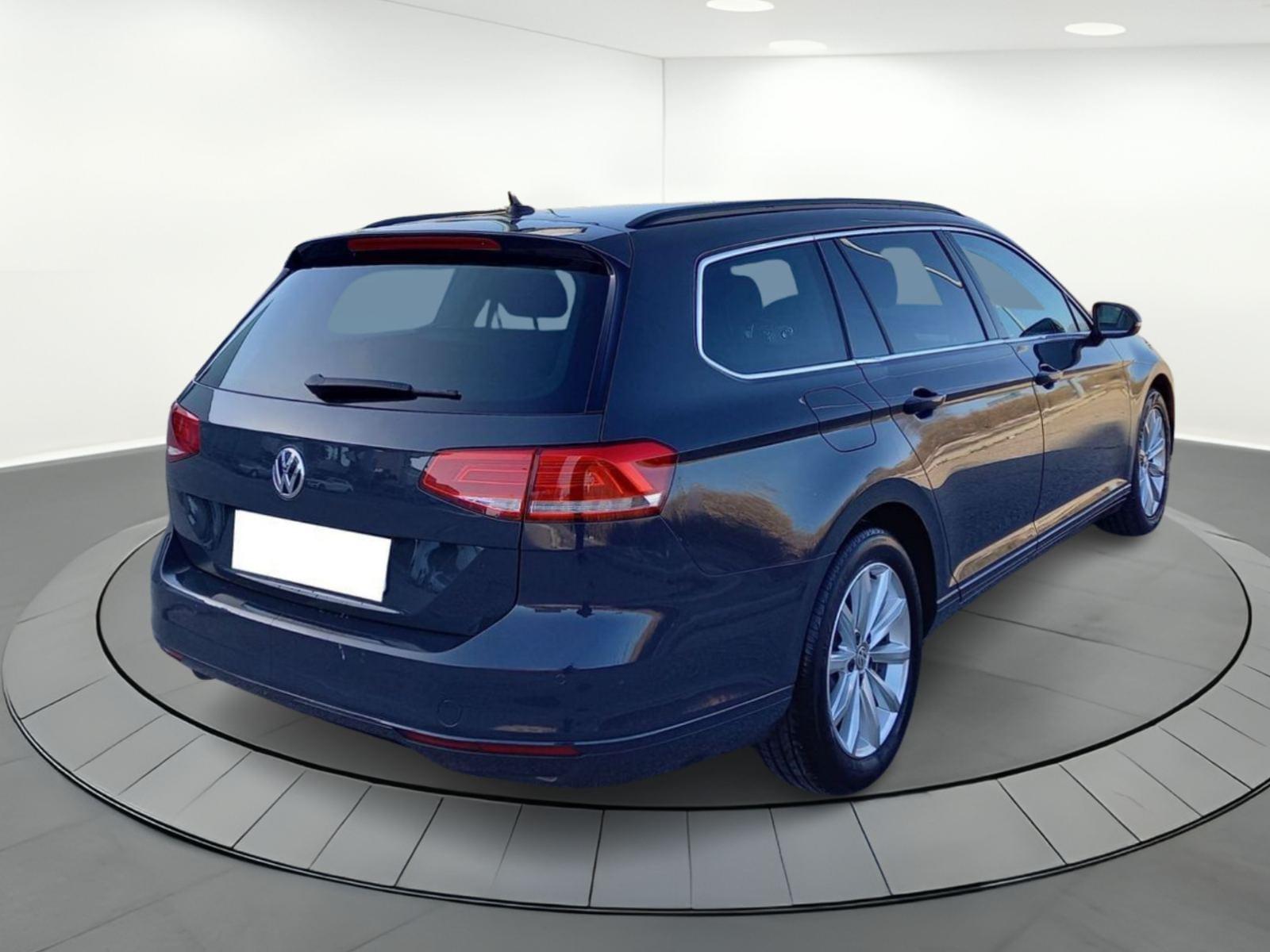 VOLKSWAGEN PASSAT Advance 2.0 Tdi 110 kw (150cv) Variant 4 