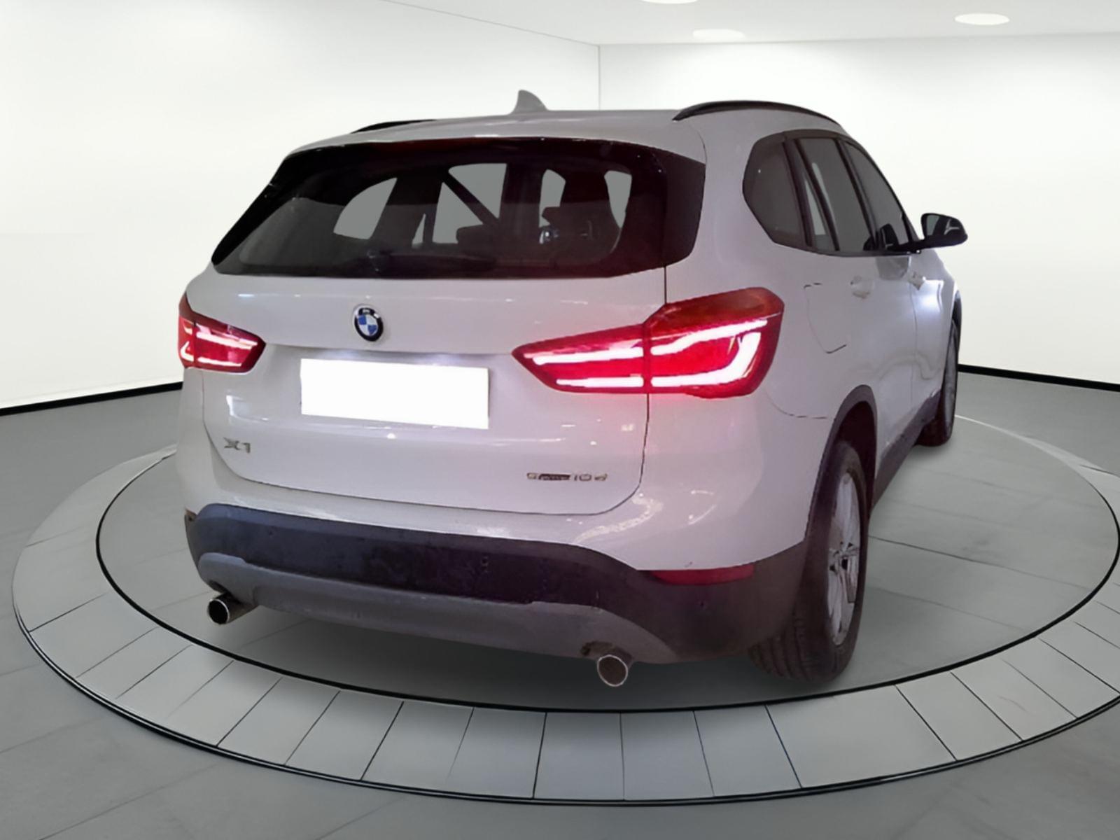 BMW X1 SDRIVE 18DA BUSINESS 3 