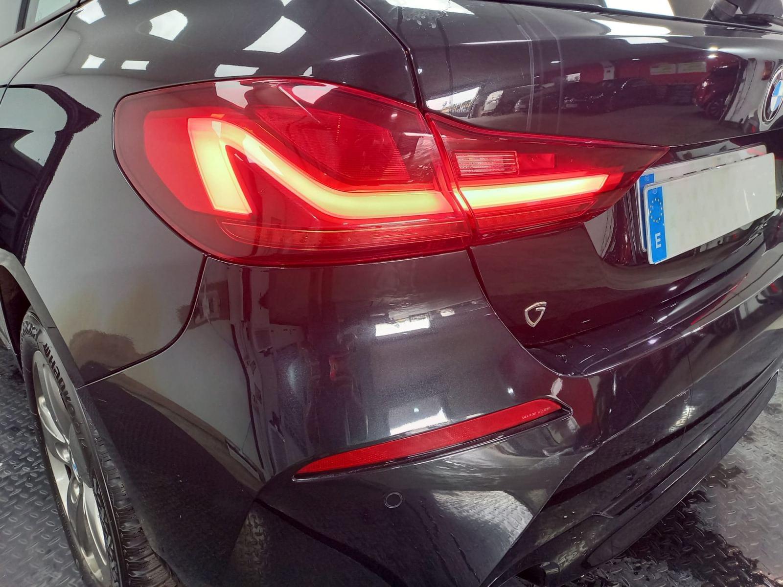 BMW SERIE 1 116 d AdBlue Model Advantage Business 12