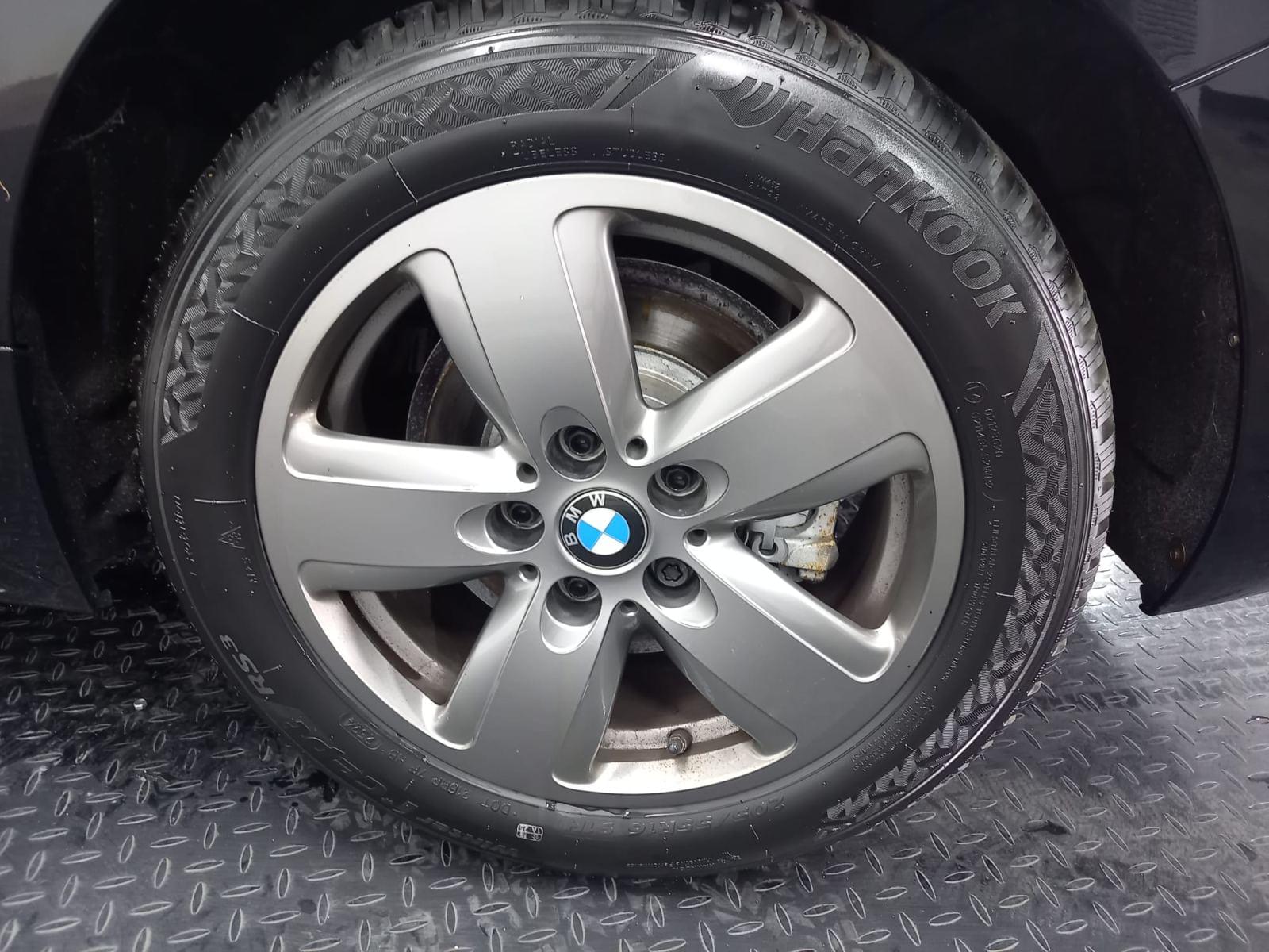 BMW SERIE 1 116 d AdBlue Model Advantage Business 13