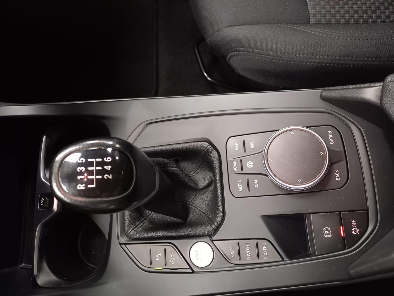 BMW SERIE 1 116 d AdBlue Model Advantage Business 17