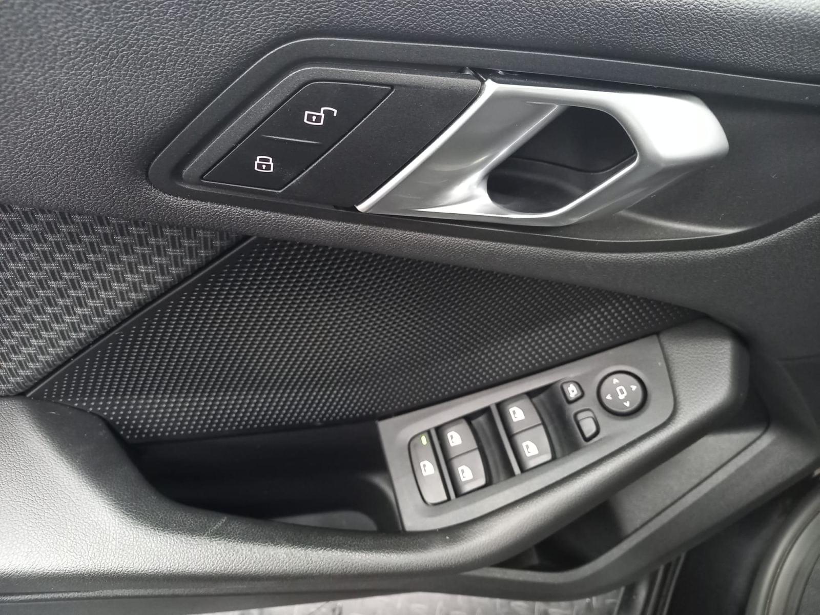 BMW SERIE 1 116 d AdBlue Model Advantage Business 22