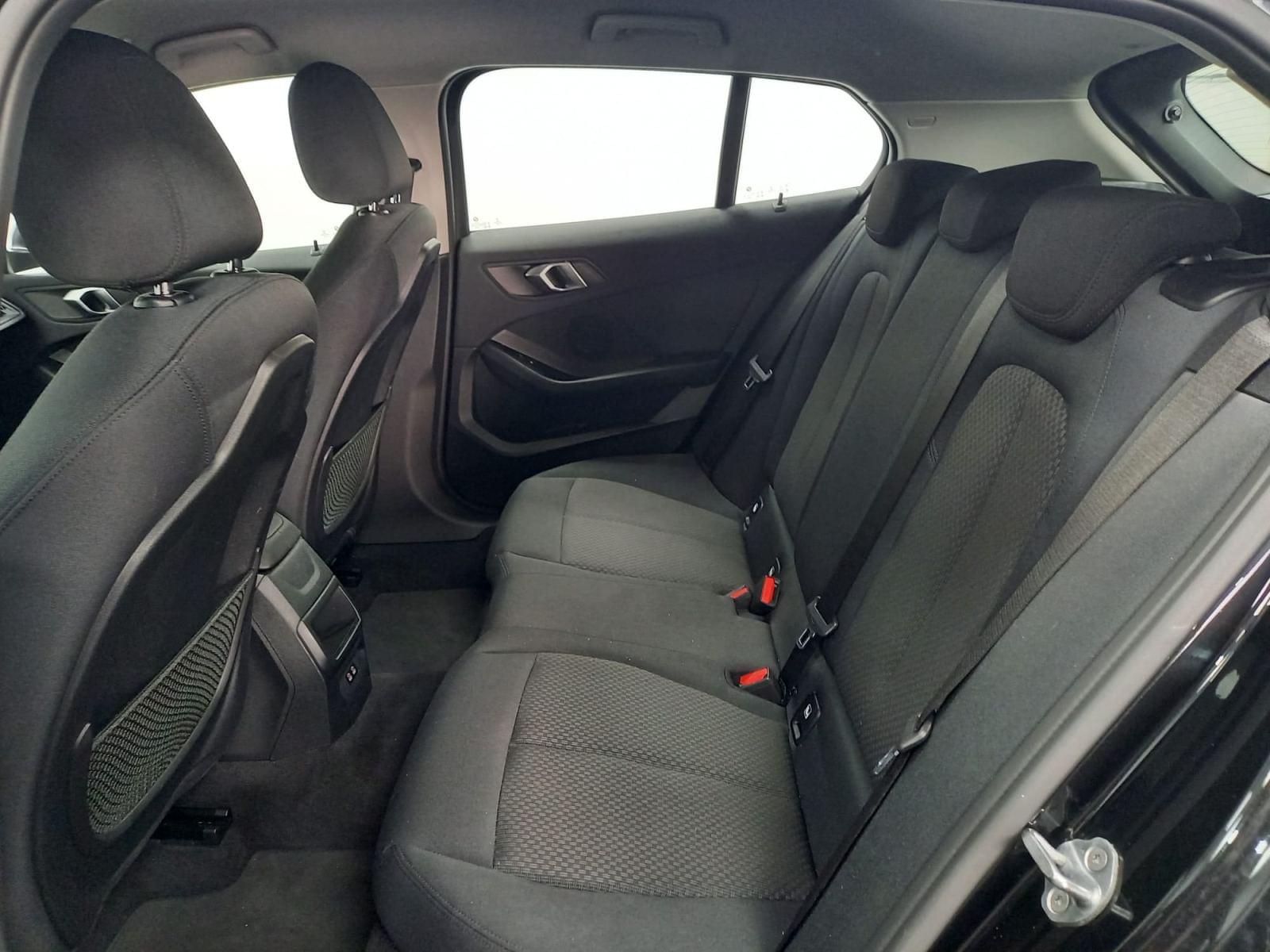 BMW SERIE 1 116 d AdBlue Model Advantage Business 28