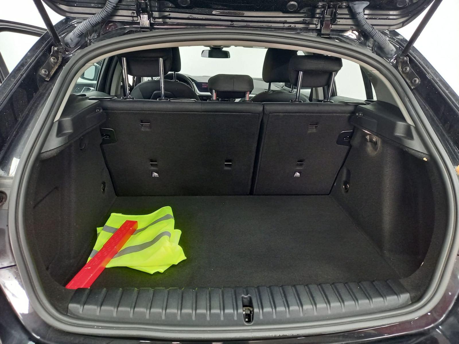 BMW SERIE 1 116 d AdBlue Model Advantage Business 31