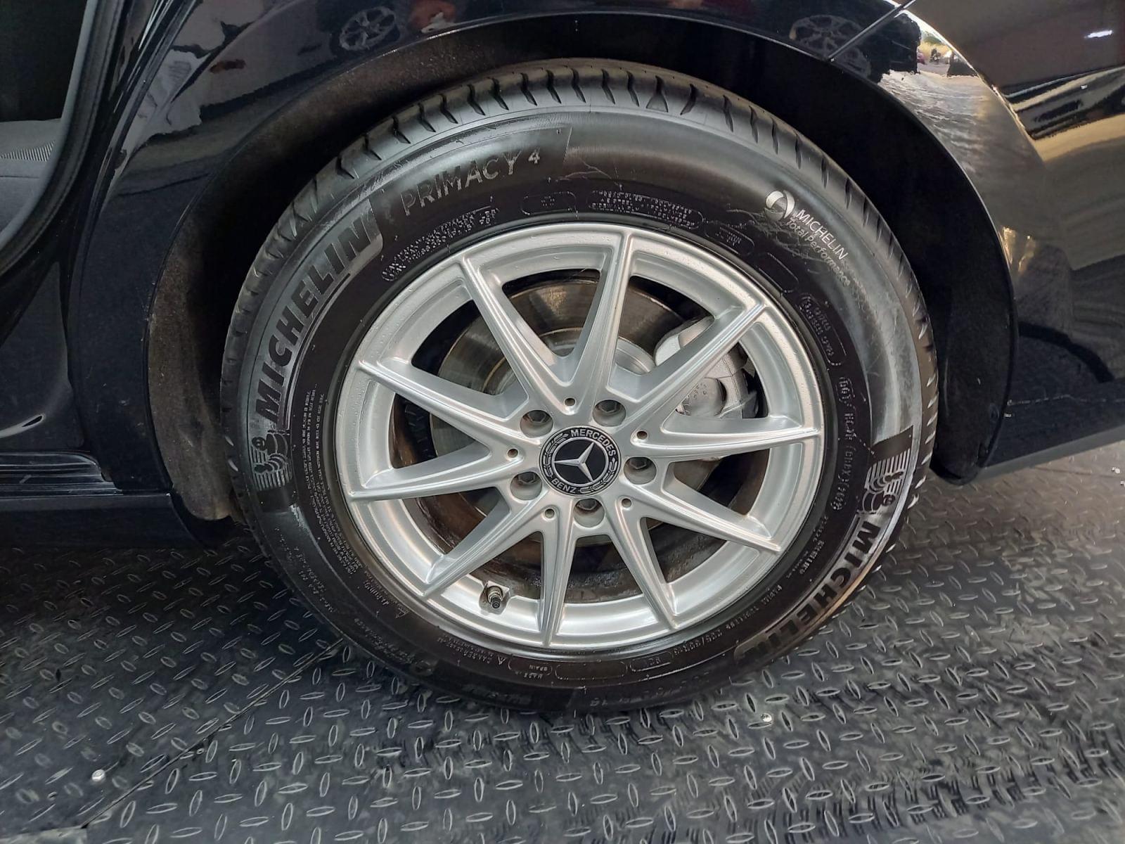 MERCEDES CLASE CLA SB 180 24 