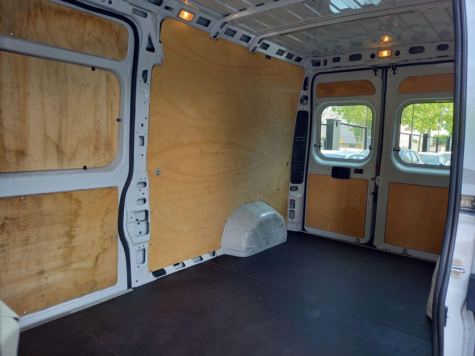 FIAT DUCATO FURGÓN 2.0 Mjet L3H2 (EU6) 25 